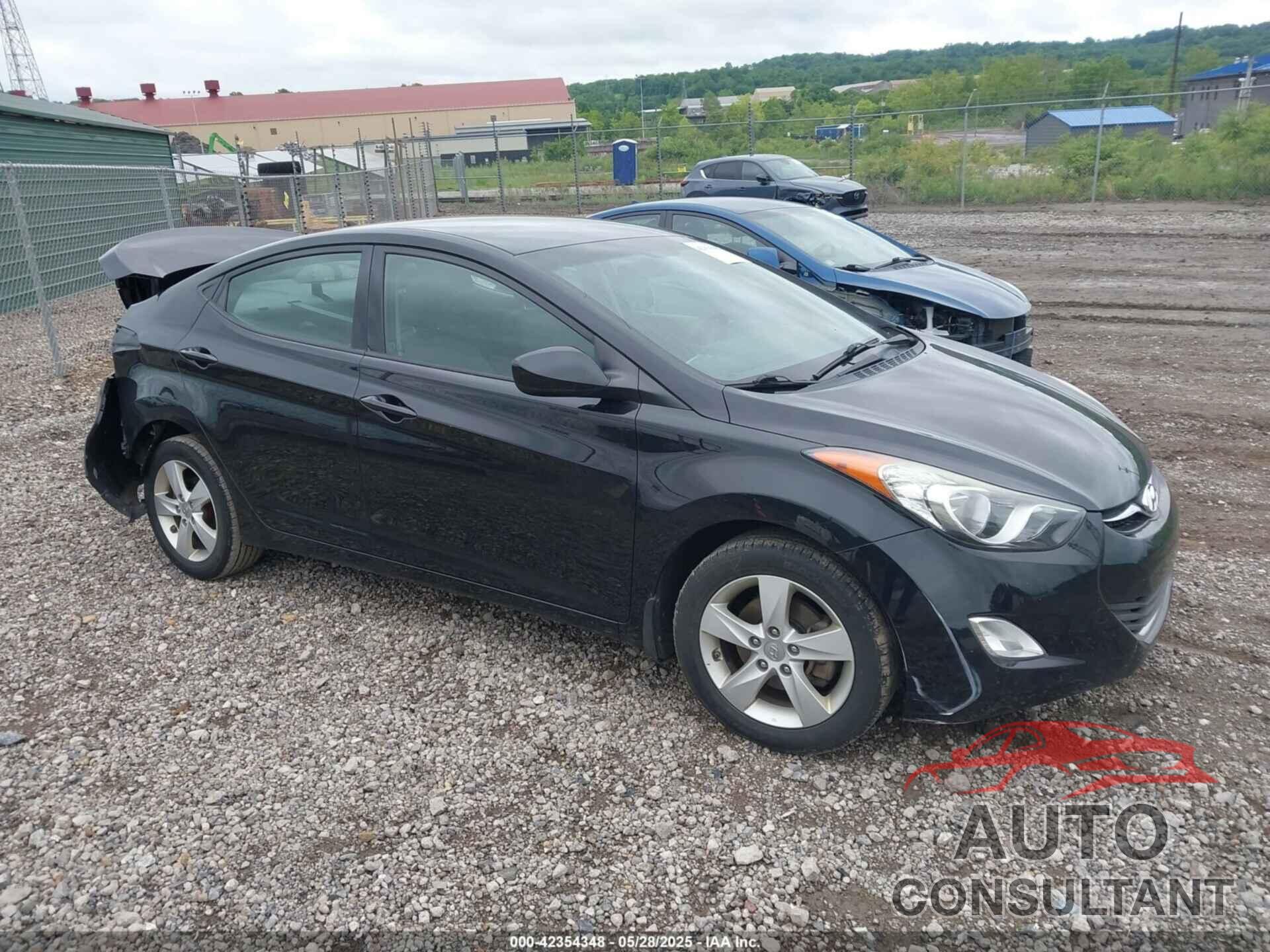 HYUNDAI ELANTRA 2013 - 5NPDH4AE7DH421637