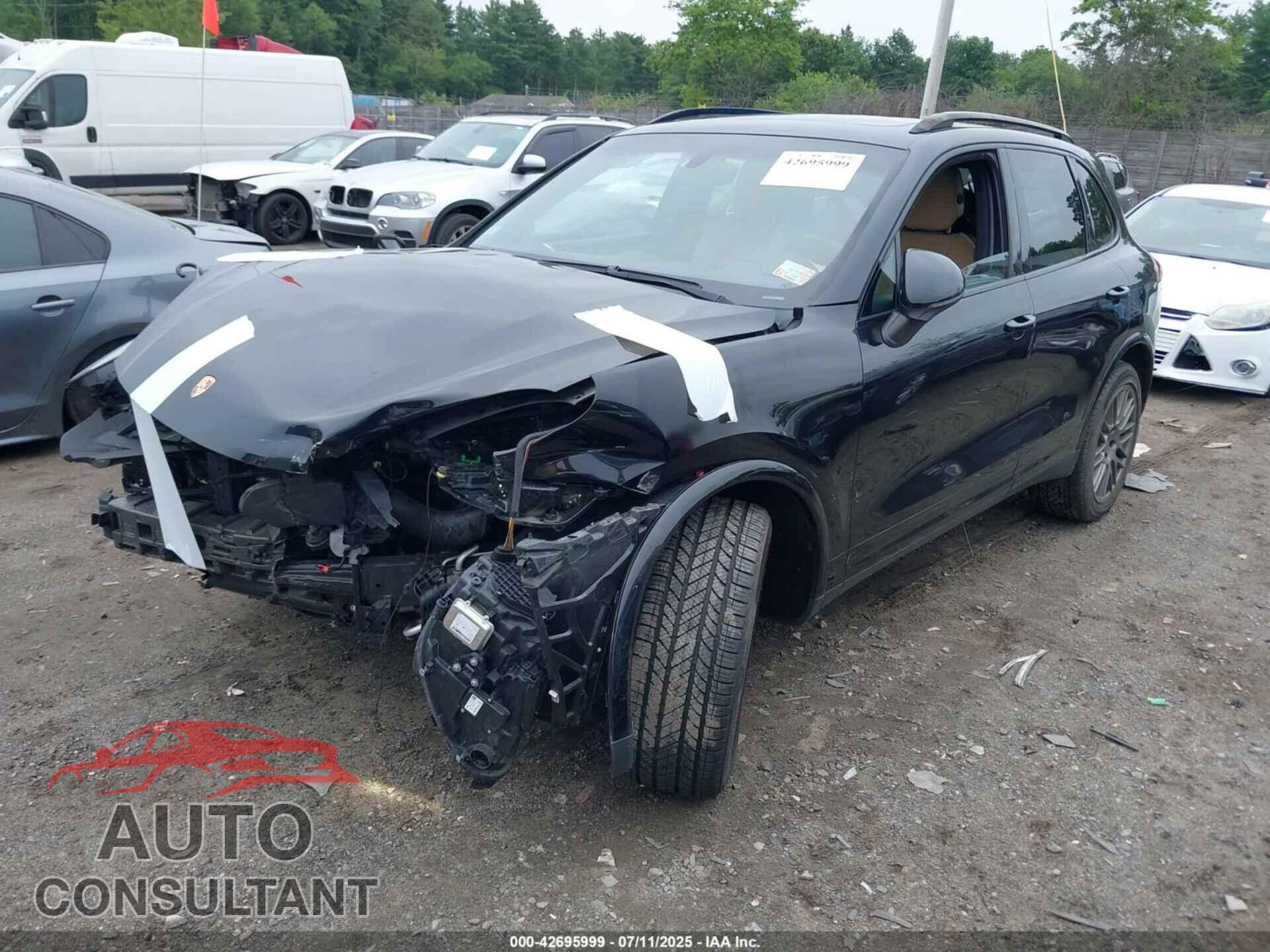 PORSCHE CAYENNE 2017 - WP1AA2A25HKA88944