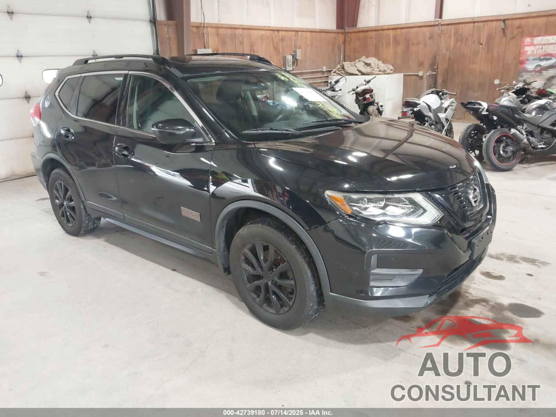 NISSAN ROGUE 2017 - 5N1AT2MVXHC755322