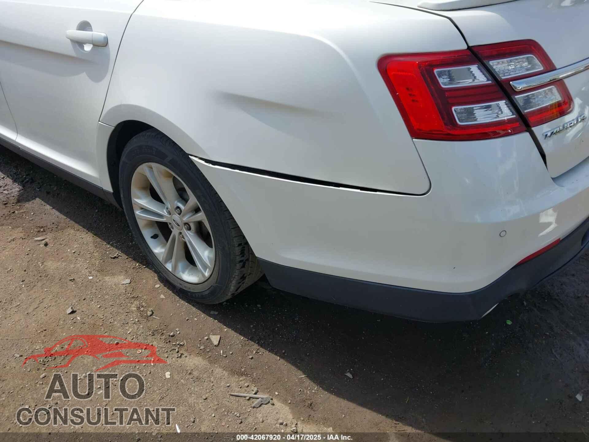 FORD TAURUS 2013 - 1FAHP2E89DG107558