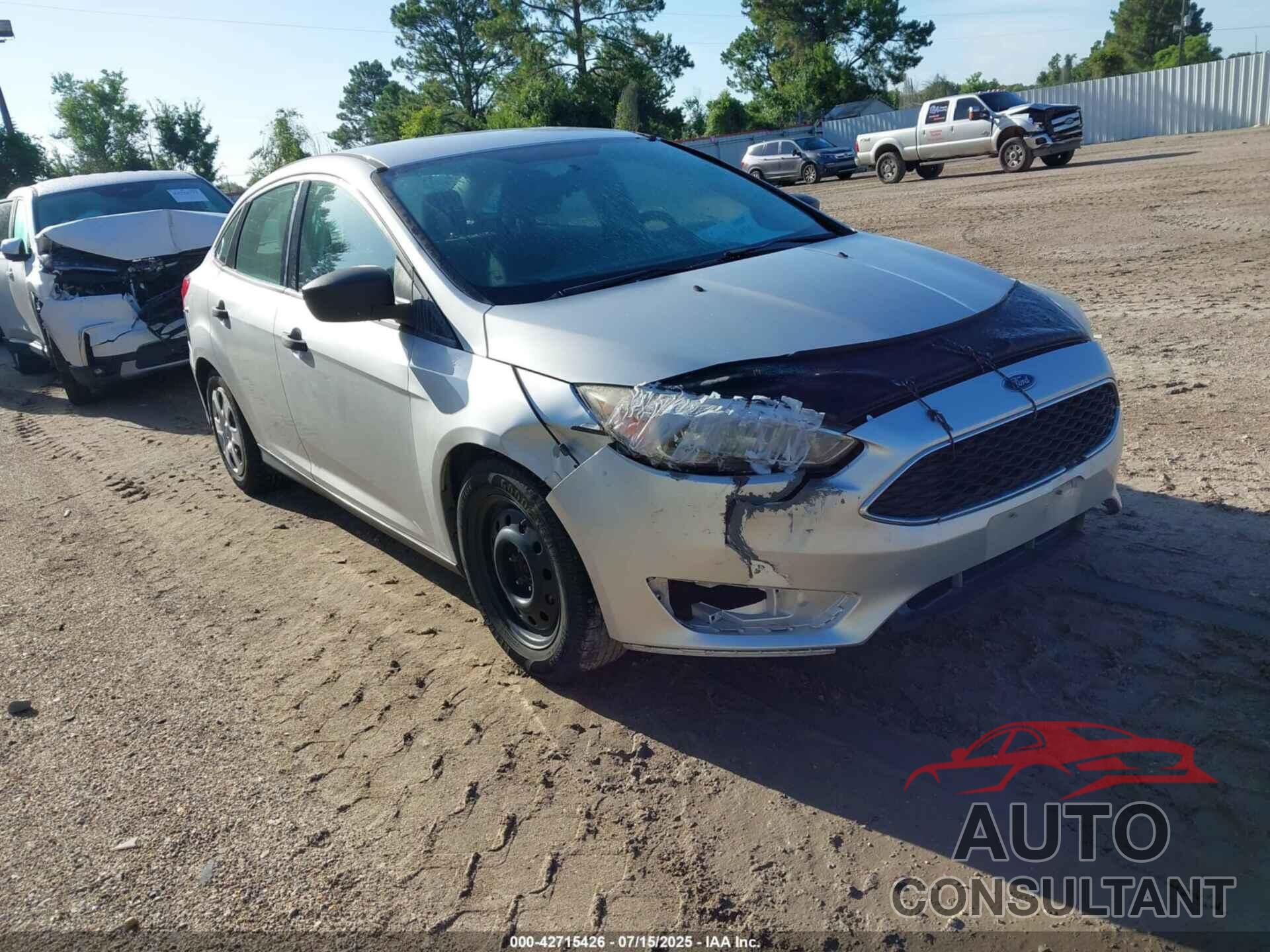 FORD FOCUS 2016 - 1FADP3E22GL207352