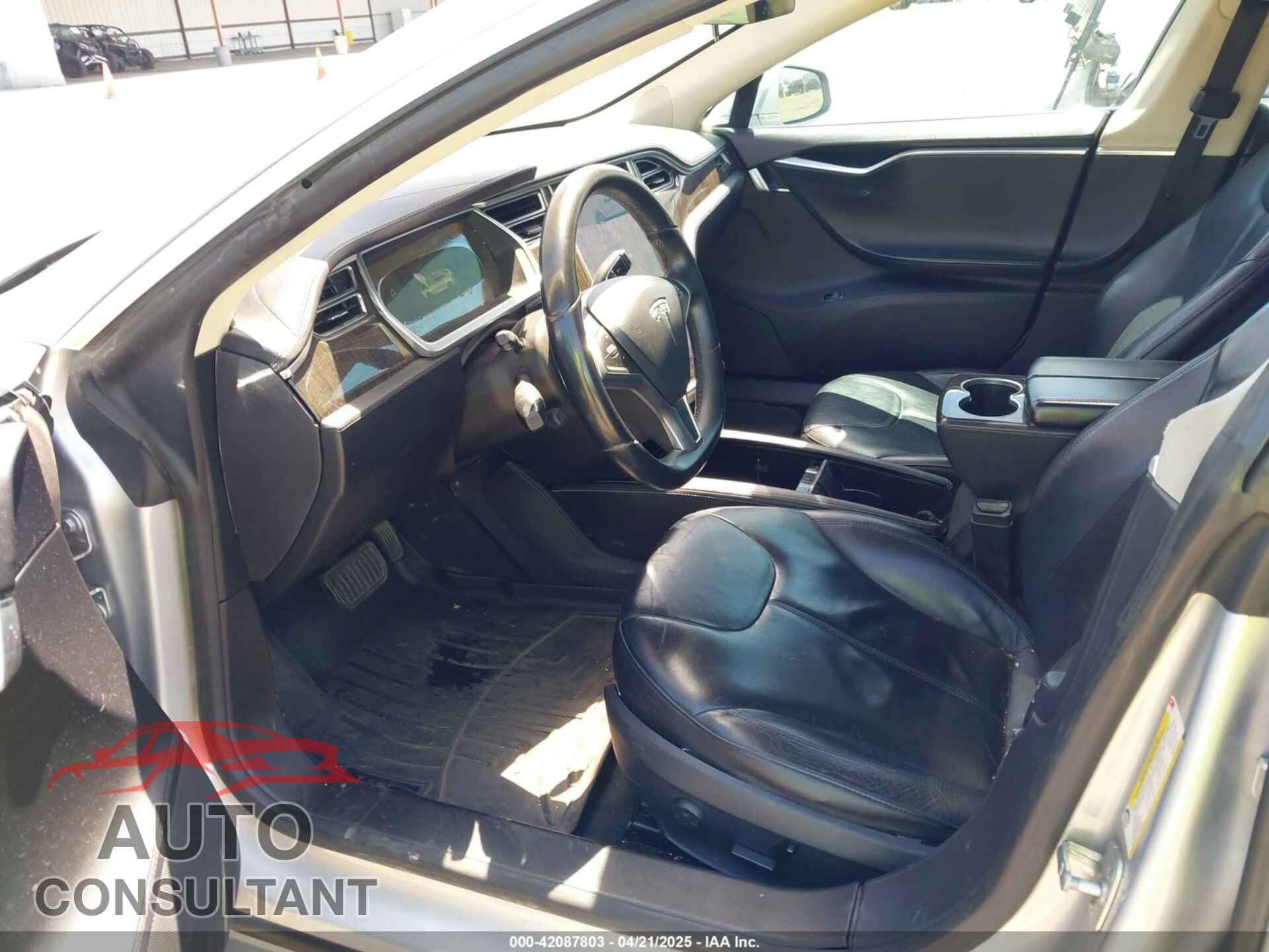 TESLA MODEL S 2013 - 5YJSA1CN5DFP11381