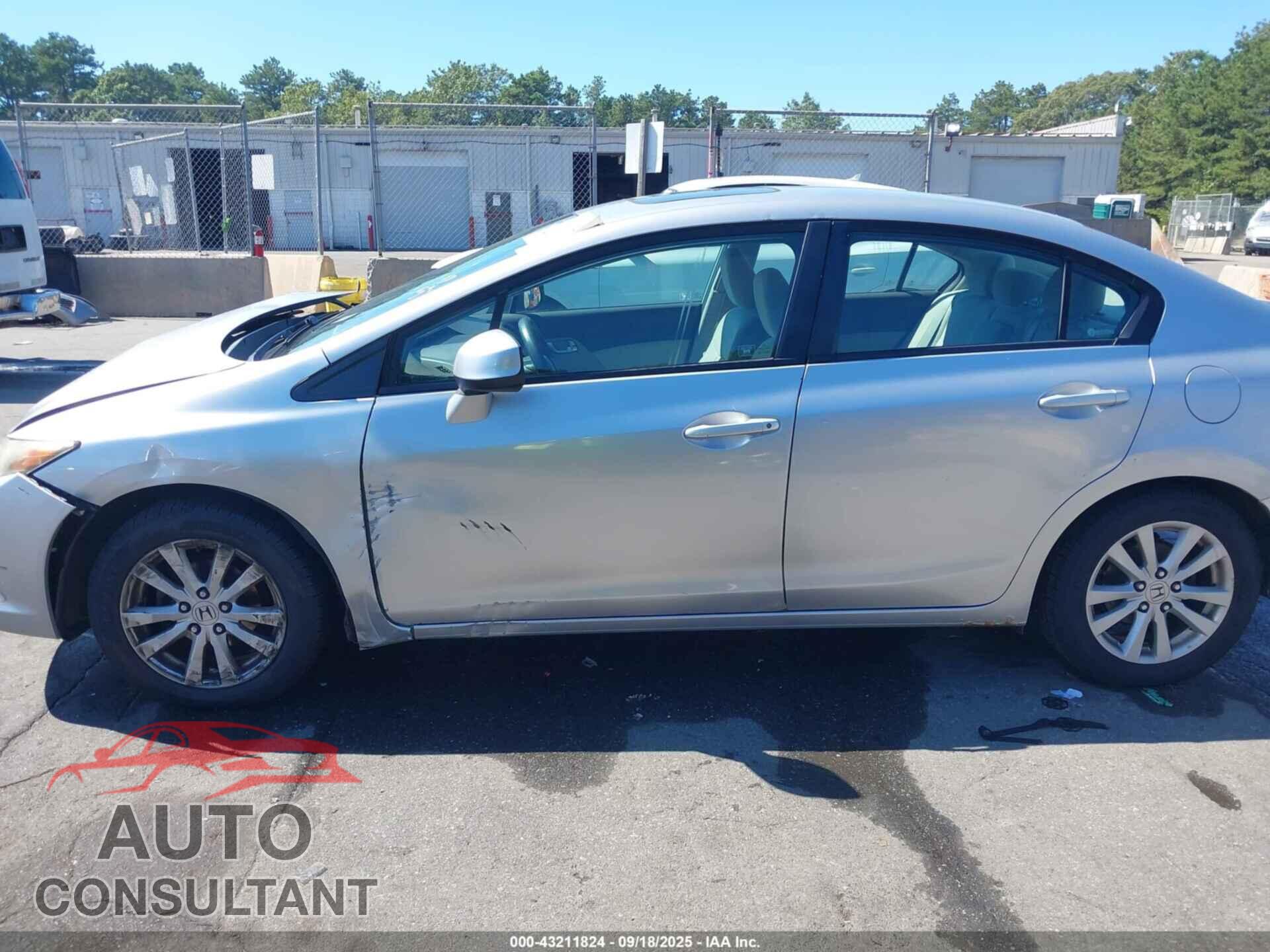 HONDA CIVIC 2012 - 2HGFB2F89CH304328
