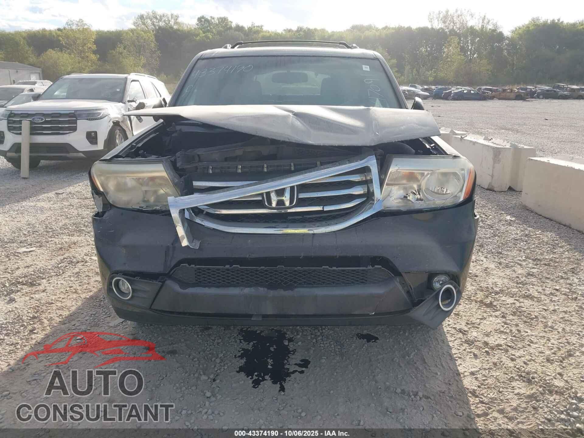 HONDA PILOT 2012 - 5FNYF4H50CB047091