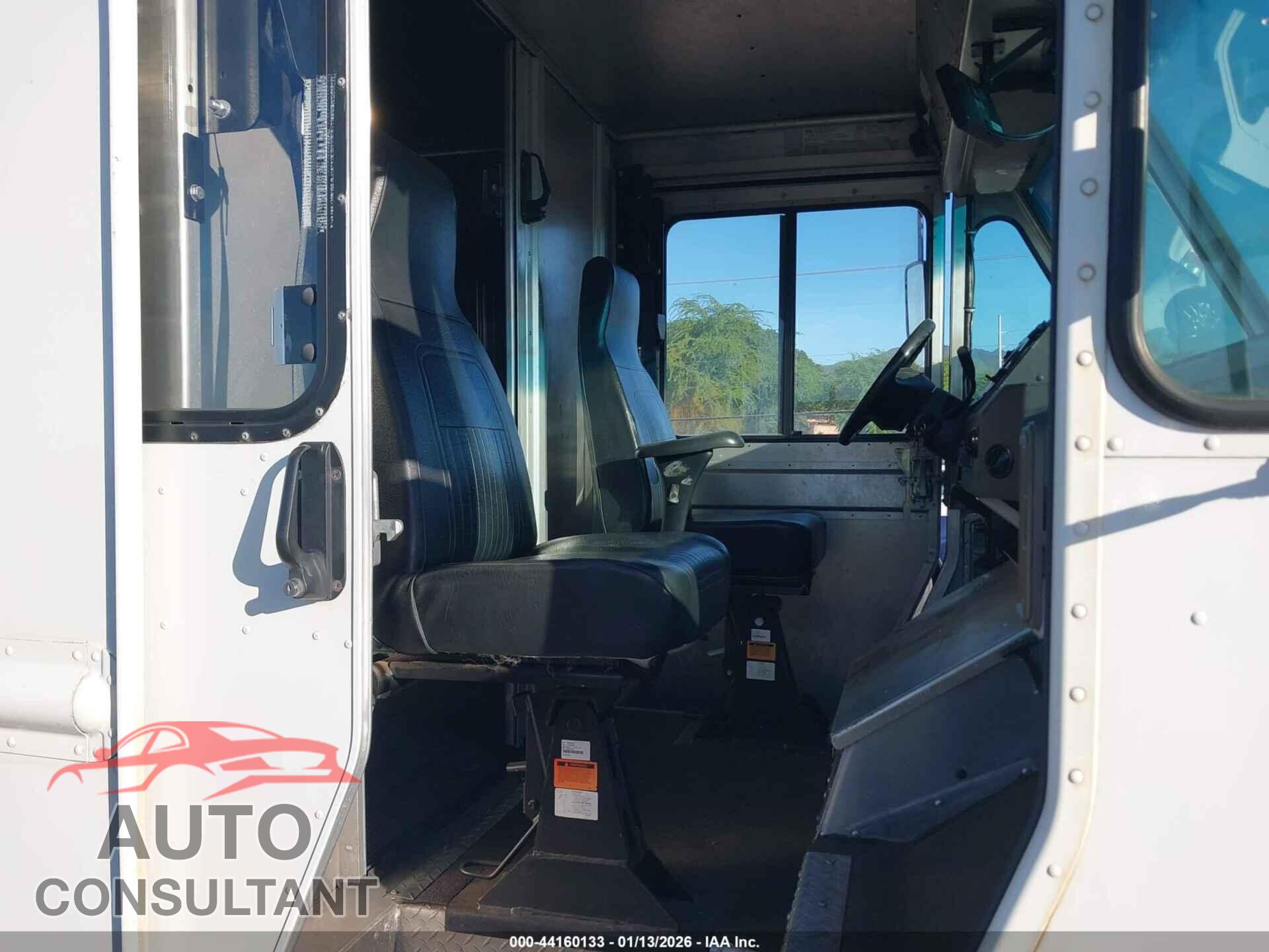 FORD E-350 STRIPPED 2018 - 1FC3E3K65JDC36719