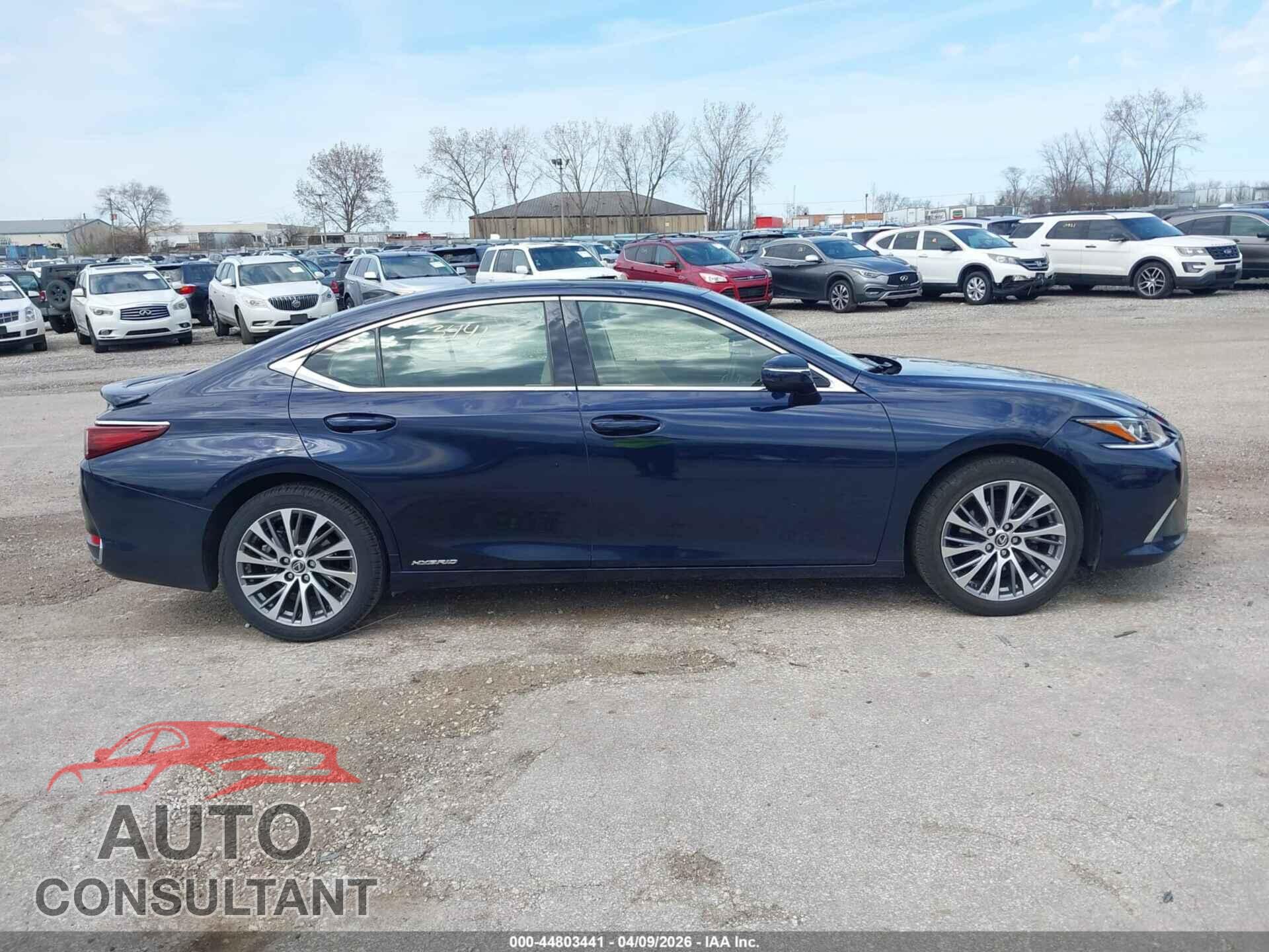 LEXUS ES 300H 2019 - JTHB21B1XK2042843