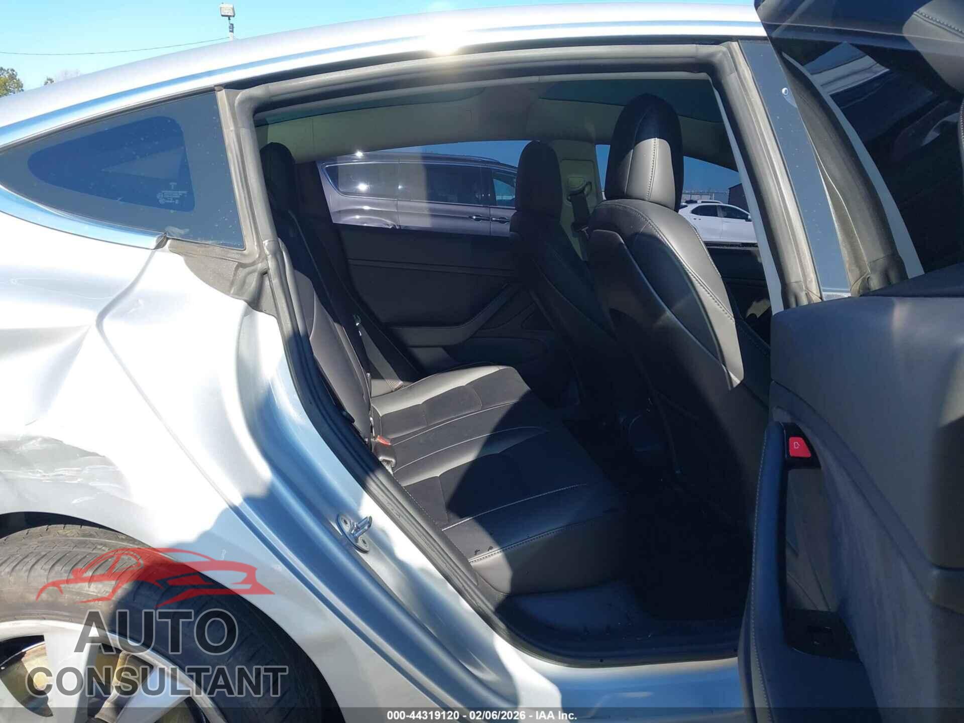 TESLA MODEL 3 2018 - 5YJ3E1EA1JF024252