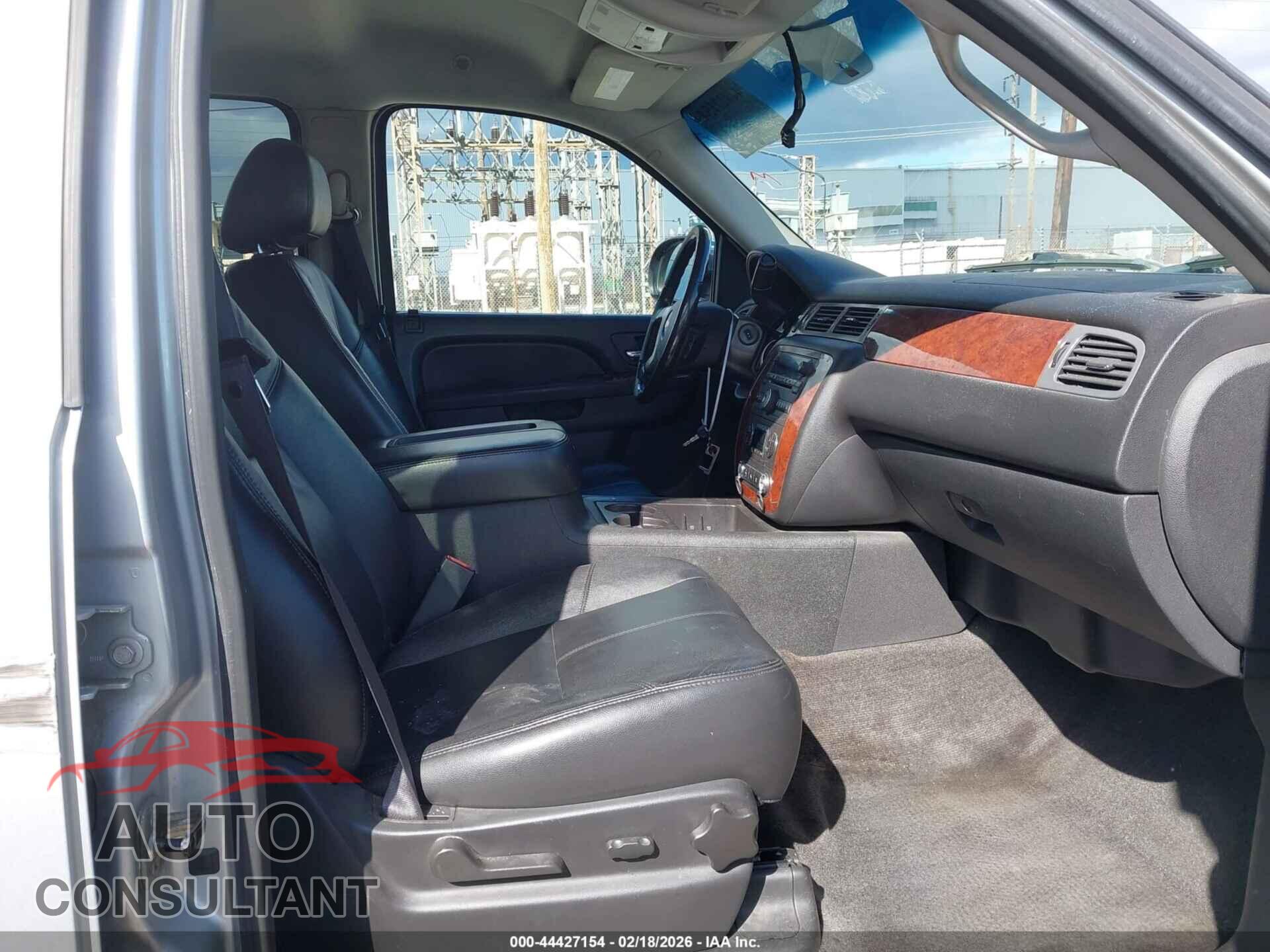 CHEVROLET AVALANCHE 1500 2011 - 3GNMCFE06BG341736