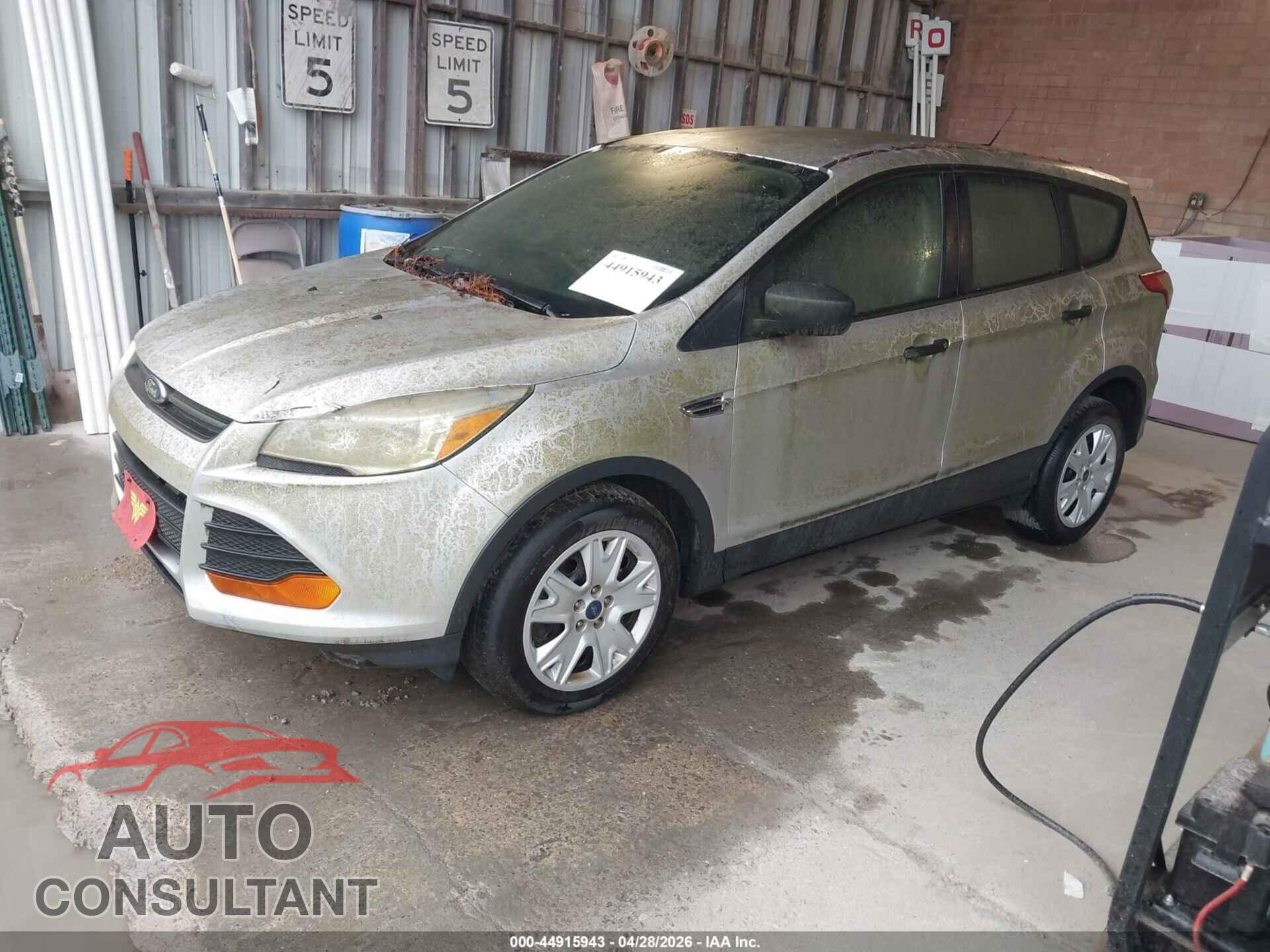 FORD ESCAPE 2015 - 1FMCU0F79FUB88228