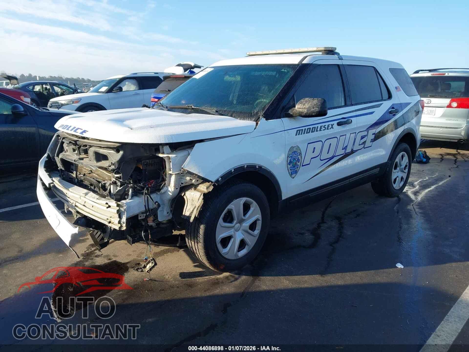 FORD POLICE INTERCEPTOR UTILITY 2018 - 1FM5K8AR6JGB00233