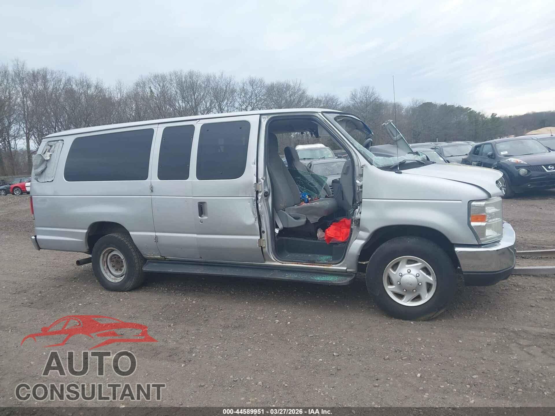 FORD E-350 SUPER DUTY 2011 - 1FBSS3BL9BDA85237
