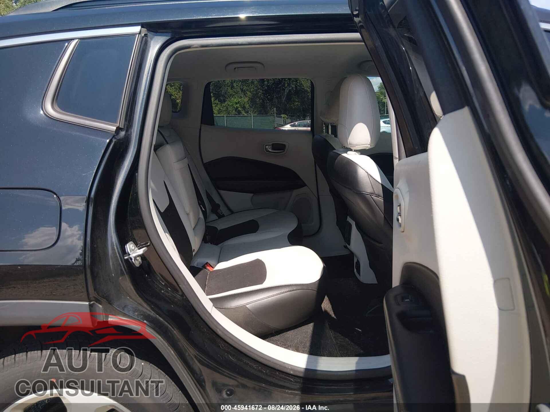 JEEP COMPASS 2019 - 3C4NJDBB6KT671848
