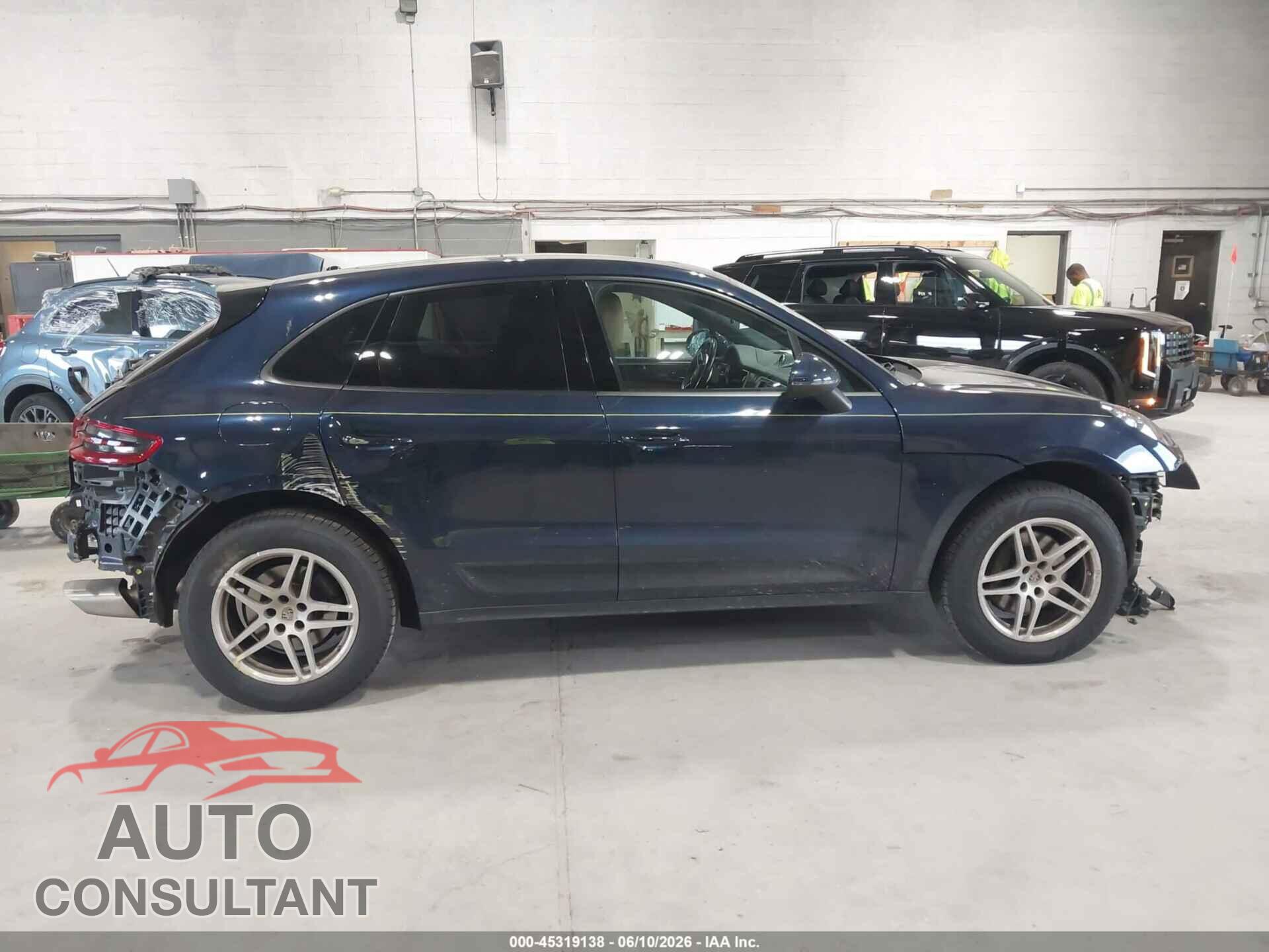 PORSCHE MACAN 2017 - WP1AA2A52HLB02013