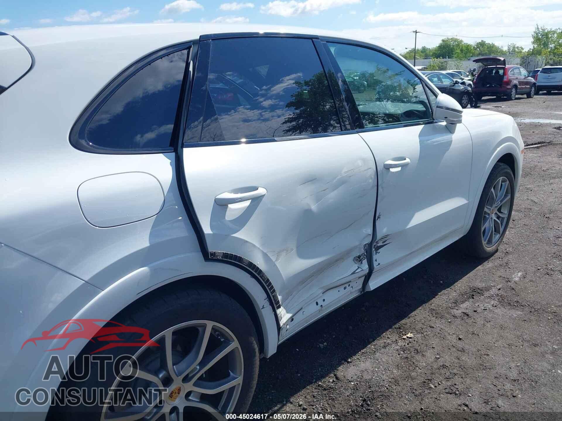 PORSCHE CAYENNE 2024 - WP1AA2AY1RDA09537