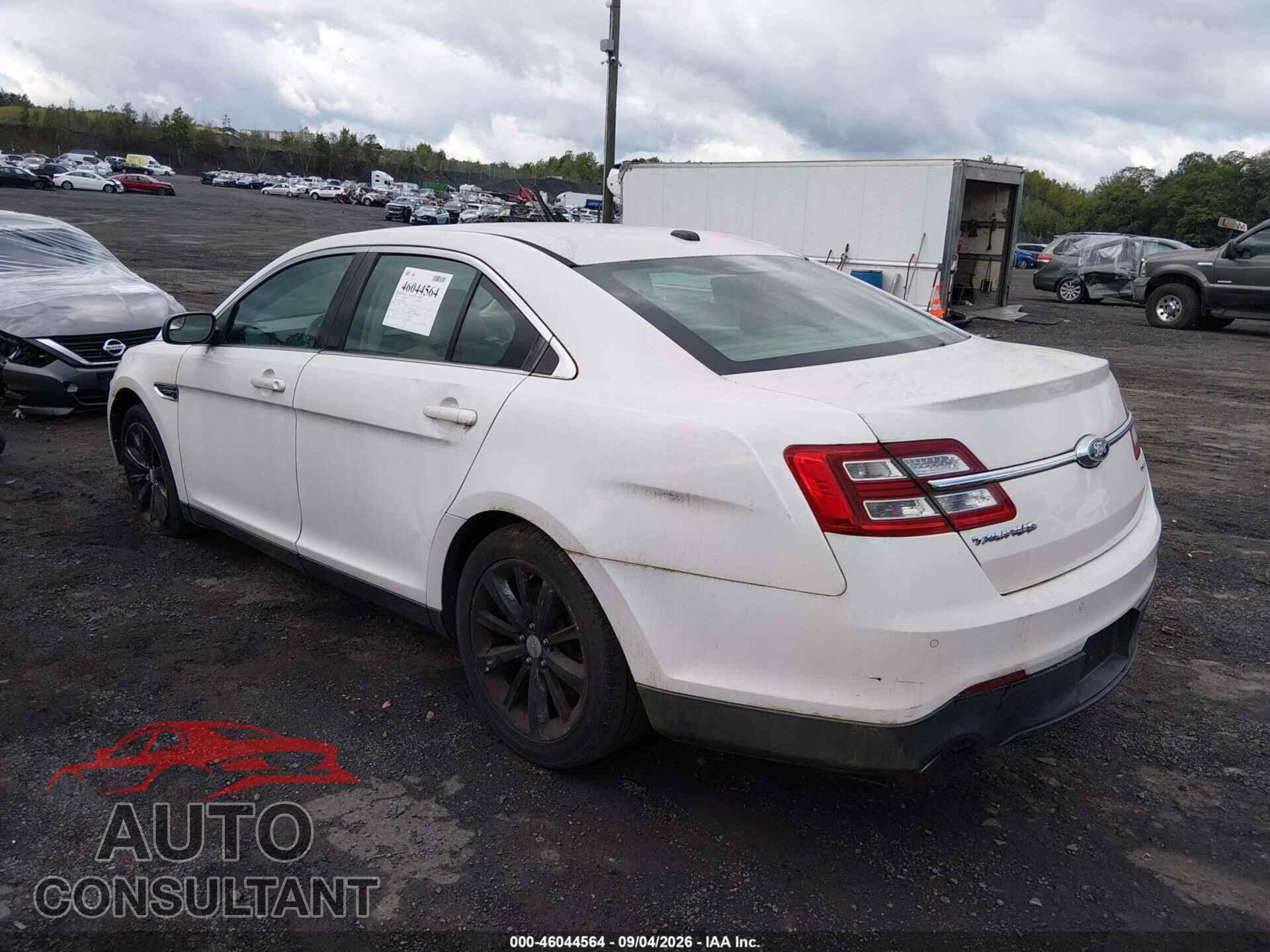 FORD TAURUS 2013 - 1FAHP2E82DG102640