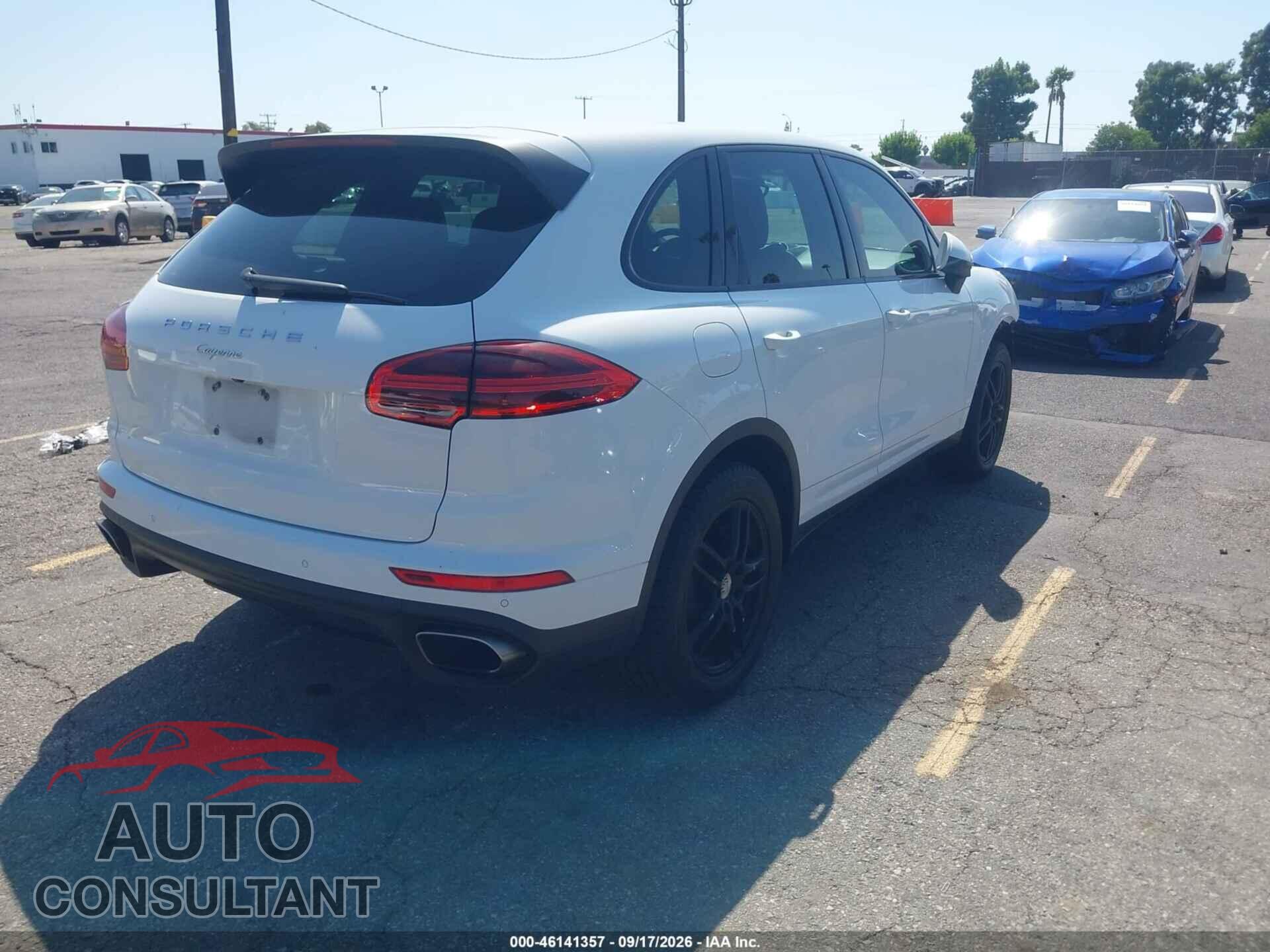 PORSCHE CAYENNE 2016 - WP1AA2A29GLA04794