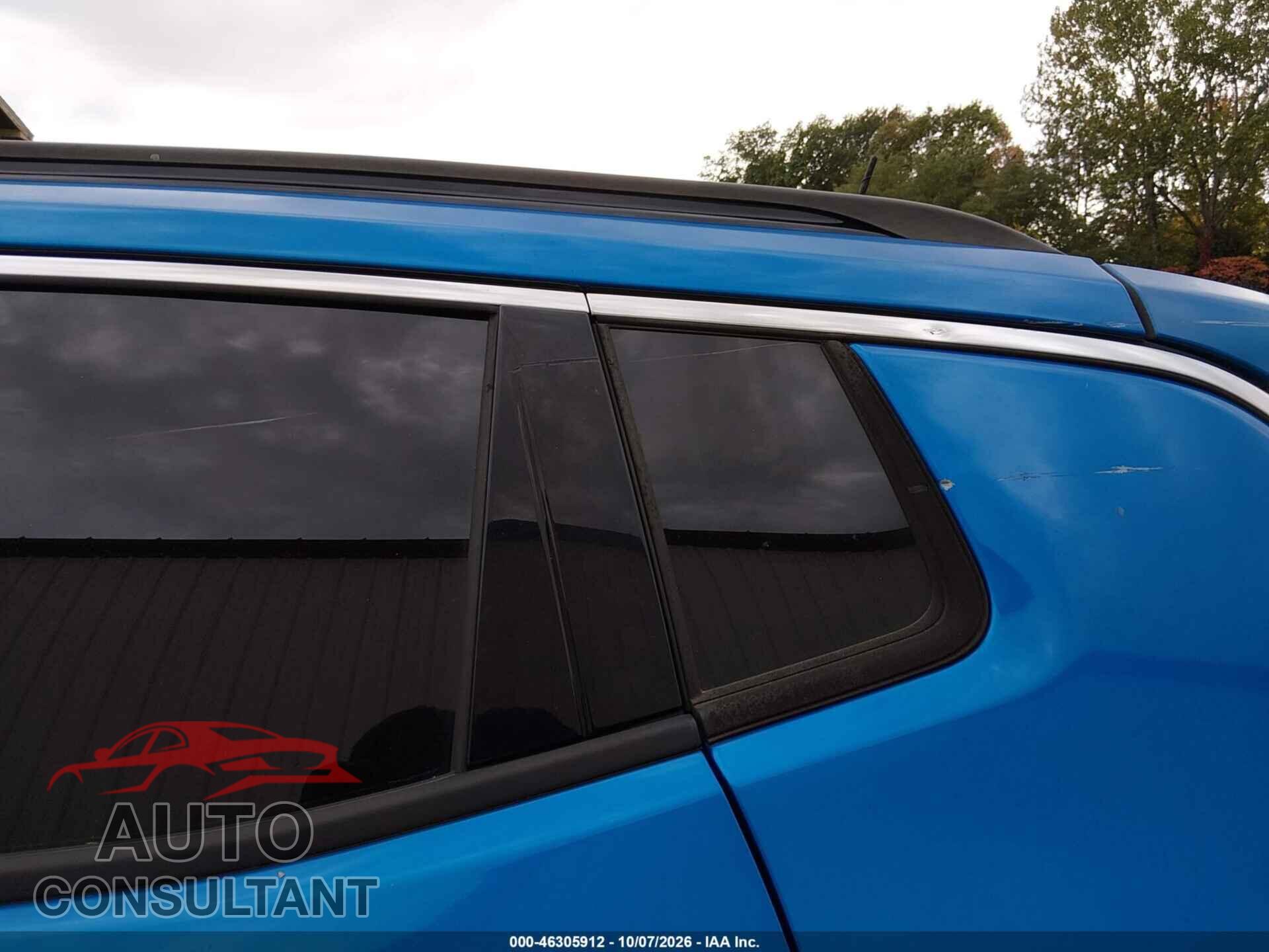 JEEP COMPASS 2018 - 3C4NJDBB2JT201864