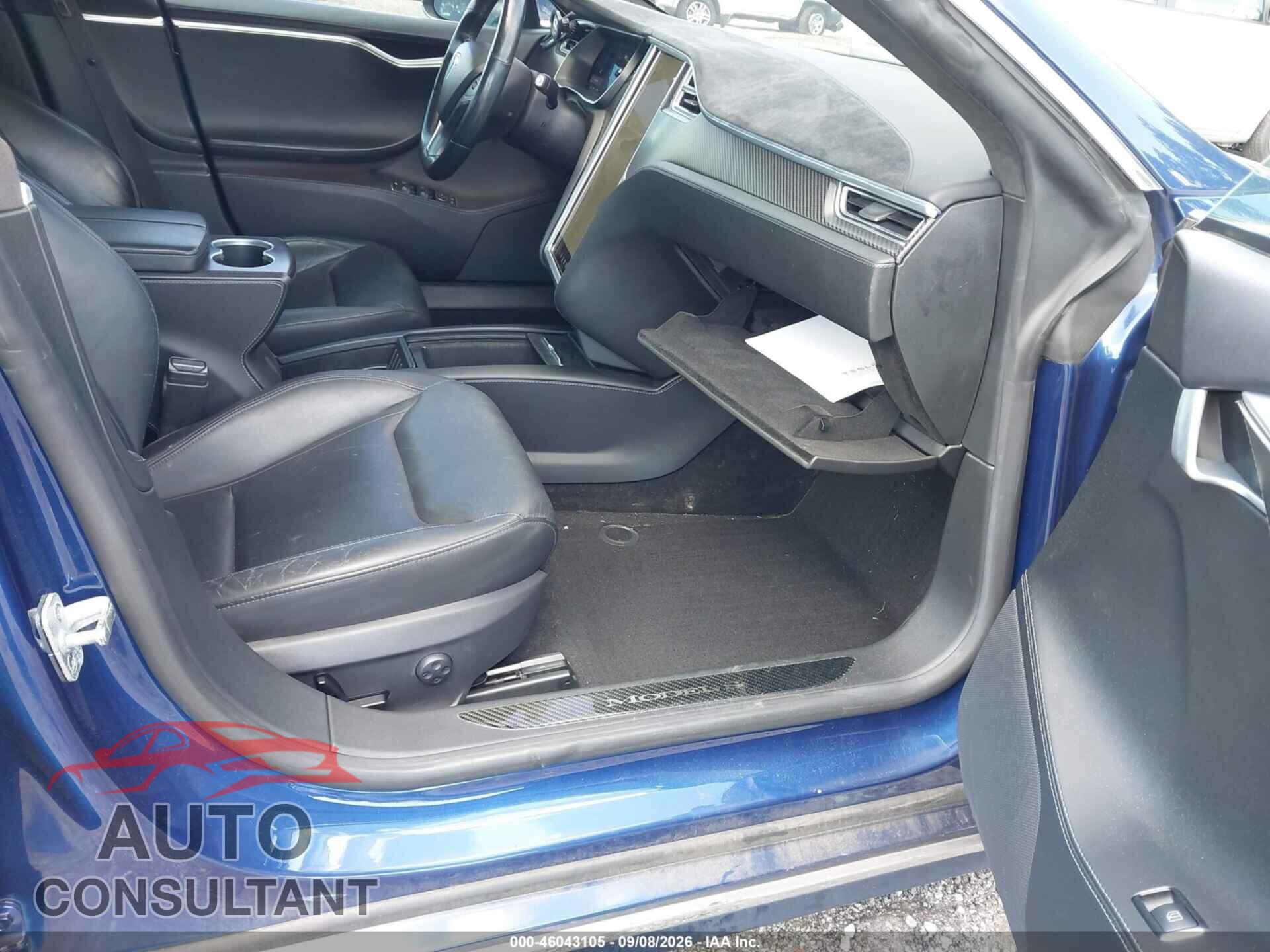 TESLA MODEL S 2016 - 5YJSA1E46GF147619