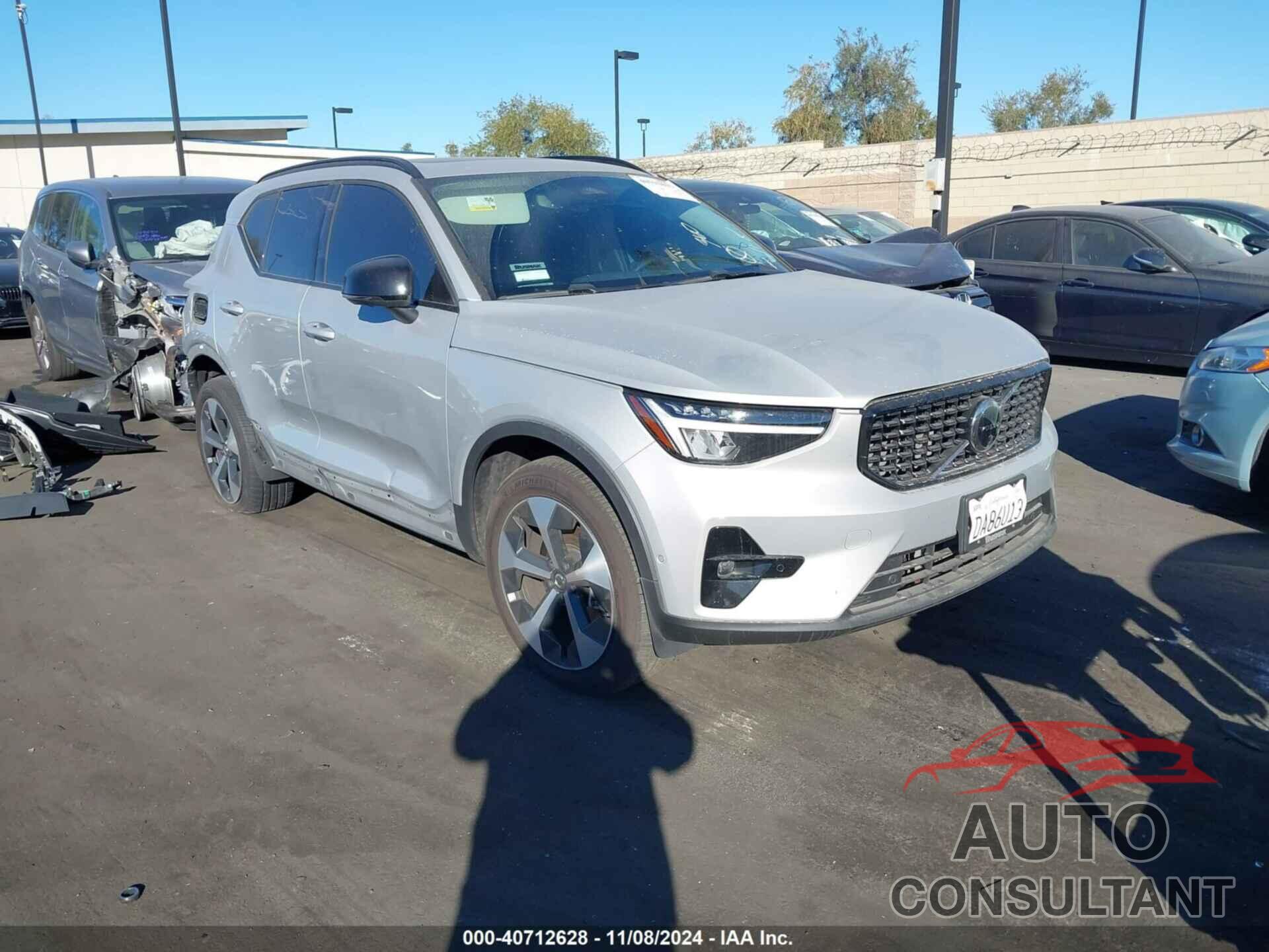 VOLVO XC40 2024 - YV4L12UL0R2291057