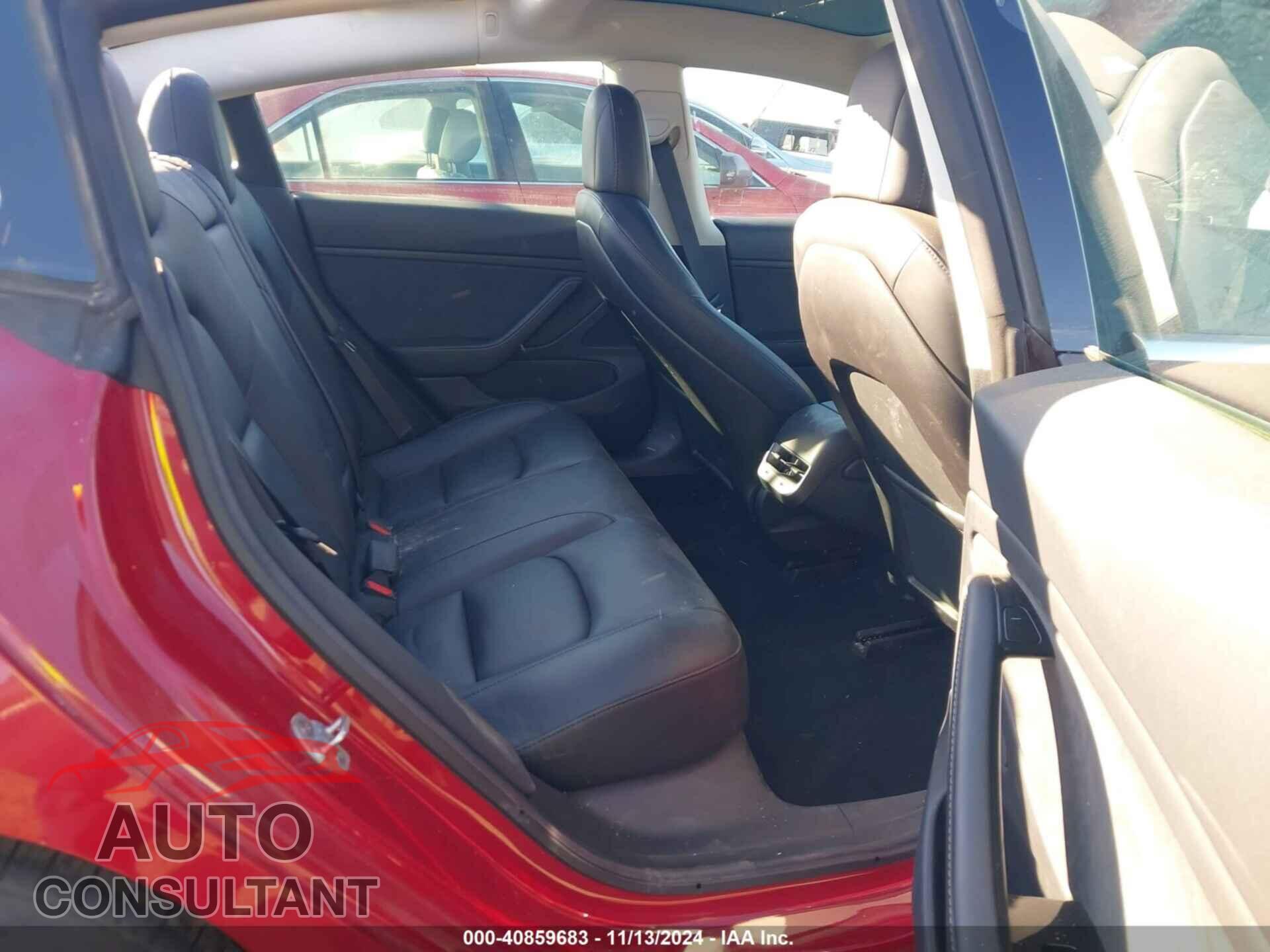 TESLA MODEL 3 2019 - 5YJ3E1EA6KF464033