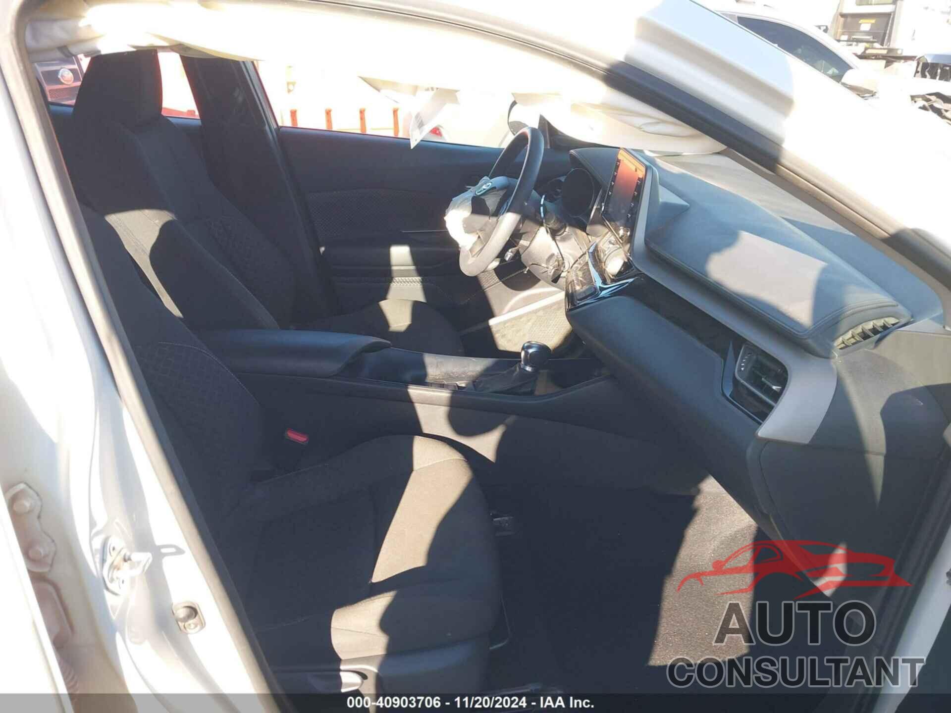 TOYOTA C-HR 2021 - NMTKHMBX7MR134069