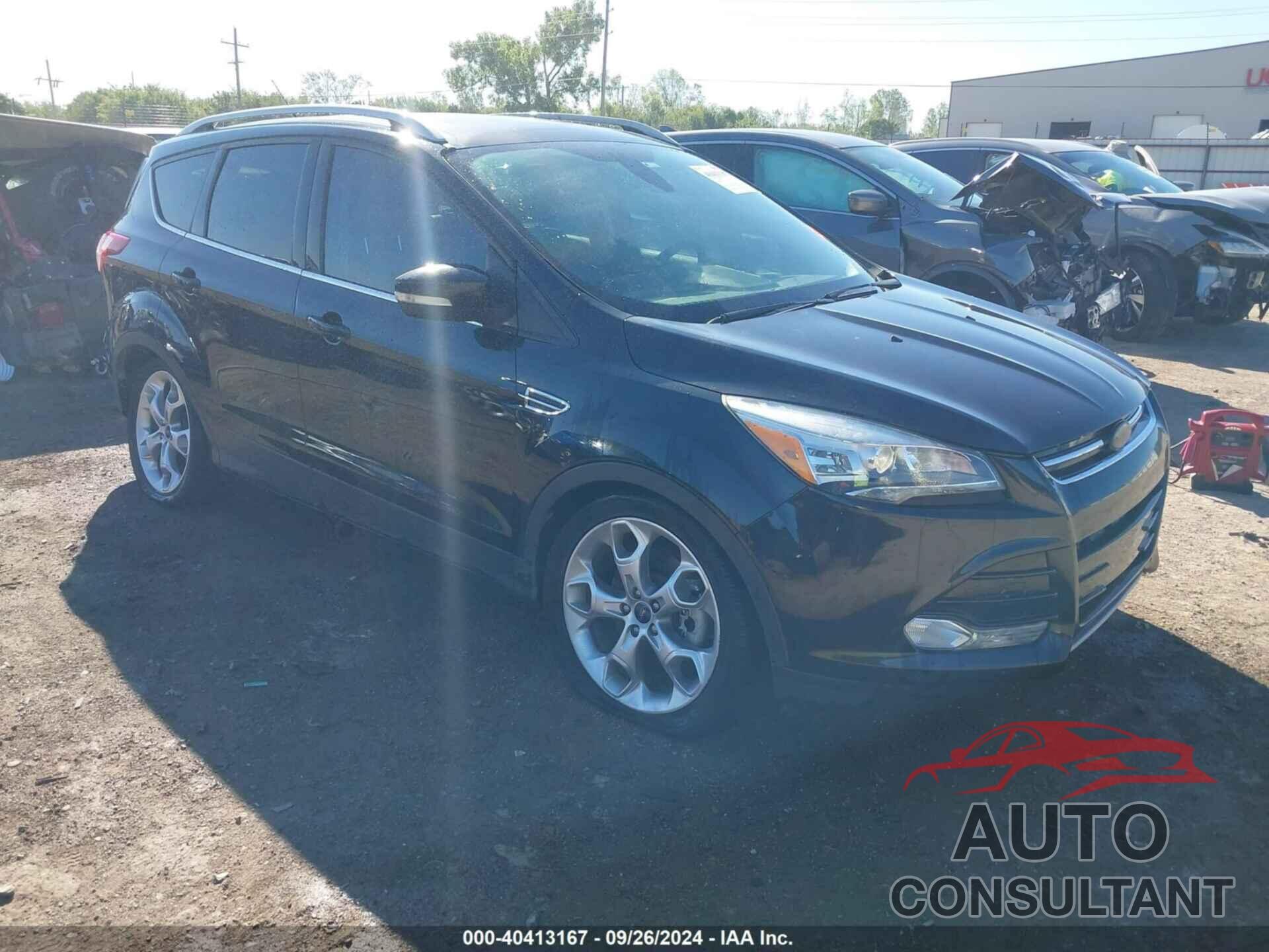 FORD ESCAPE 2015 - 1FMCU9J98FUA42335