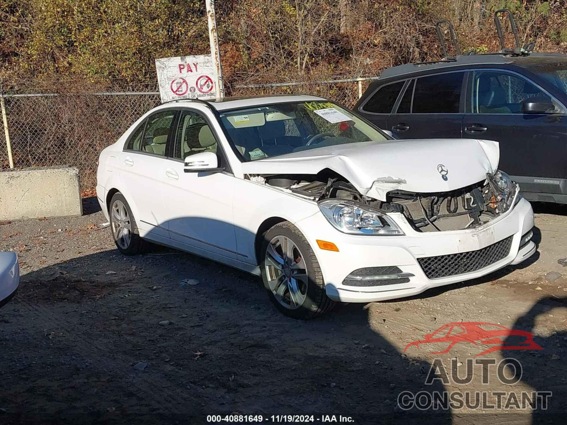 MERCEDES-BENZ C 300 2013 - WDDGF8AB9DR280715