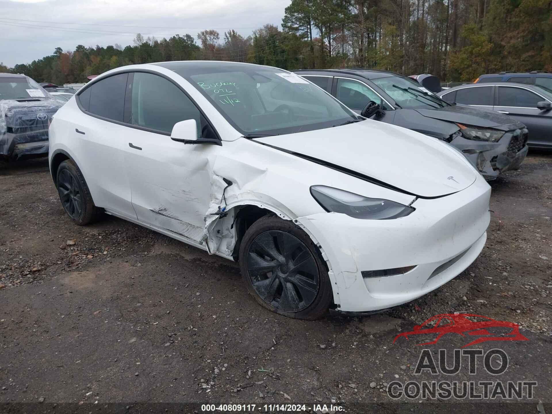 TESLA MODEL Y 2024 - 7SAYGDED5RA333553