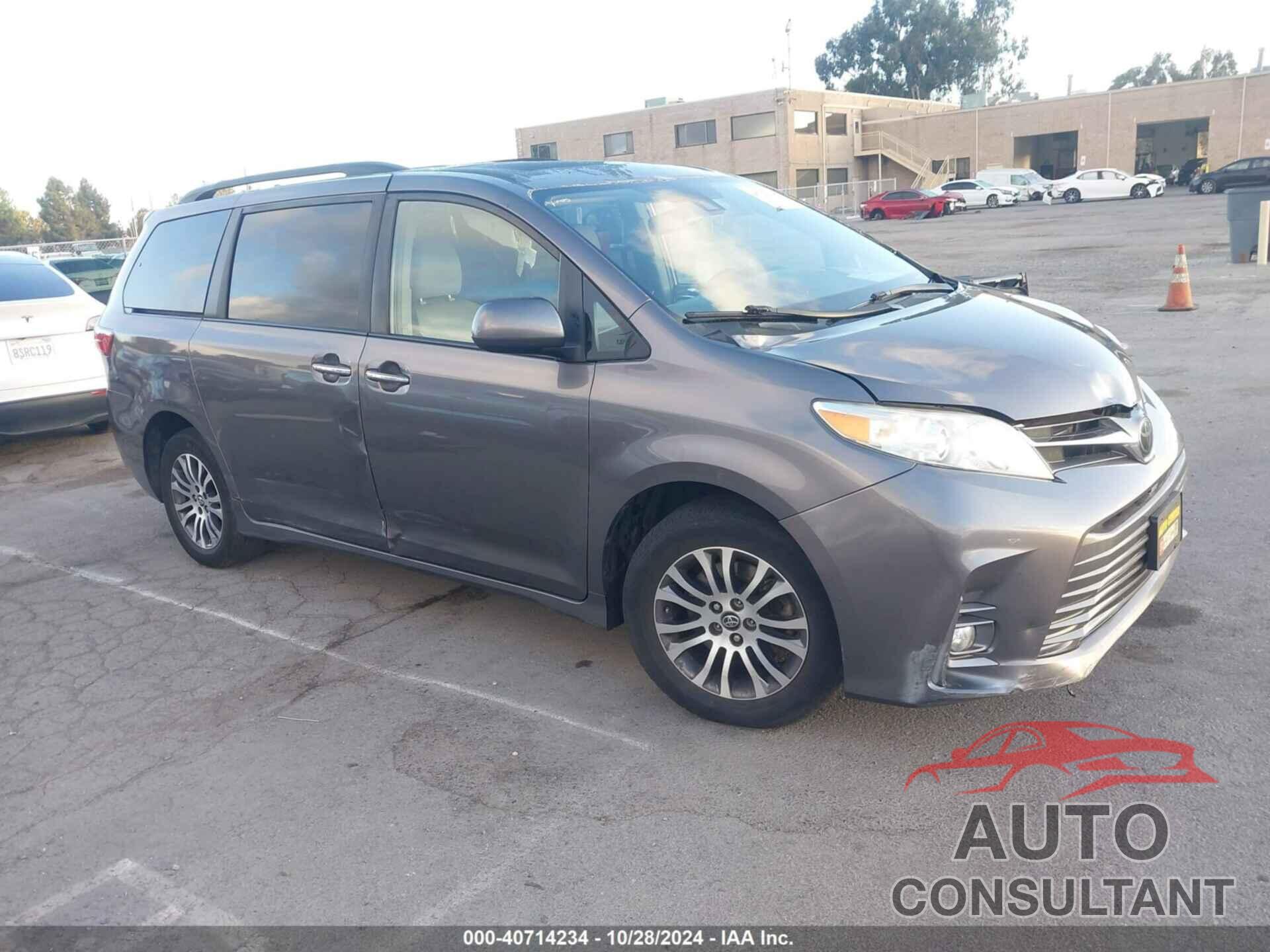 TOYOTA SIENNA 2019 - 5TDYZ3DC5KS982915