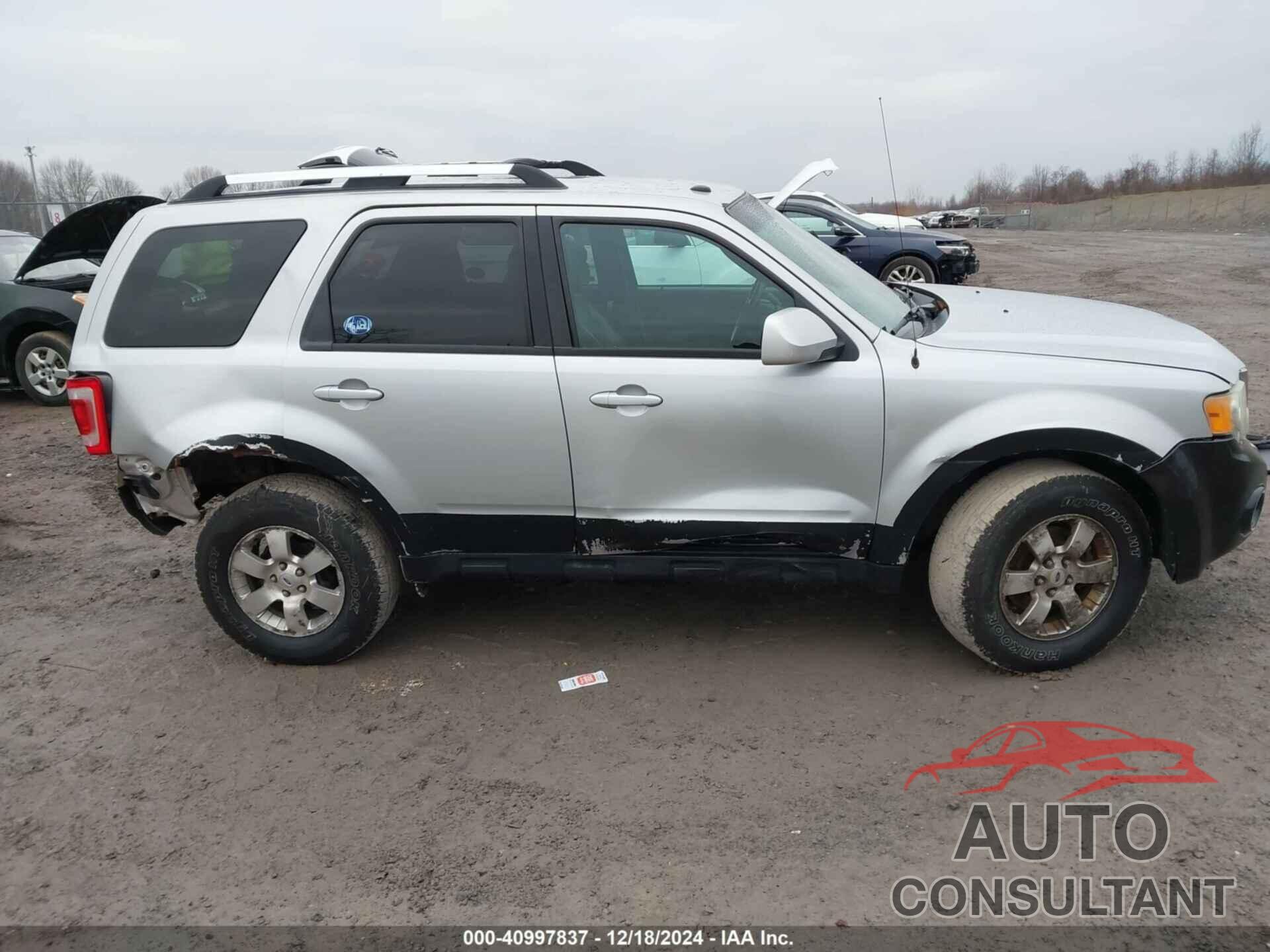 FORD ESCAPE 2010 - 1FMCU9EG0AKB95238