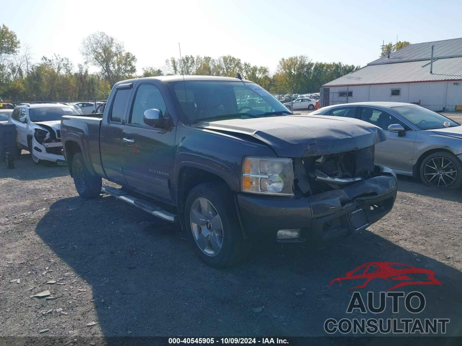 CHEVROLET SILVERADO 1500 2011 - 1GCRKTE33BZ183365