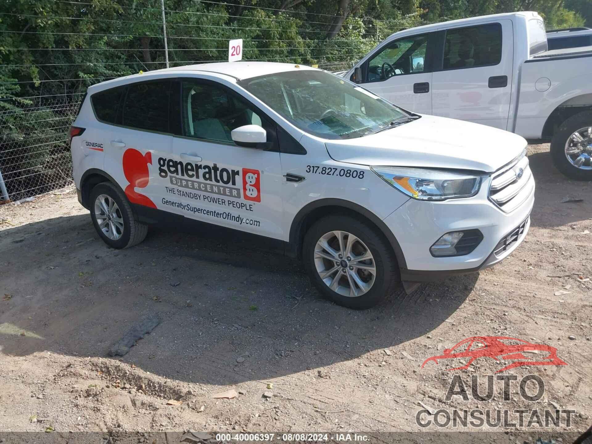 FORD ESCAPE 2017 - 1FMCU0GD2HUE38898