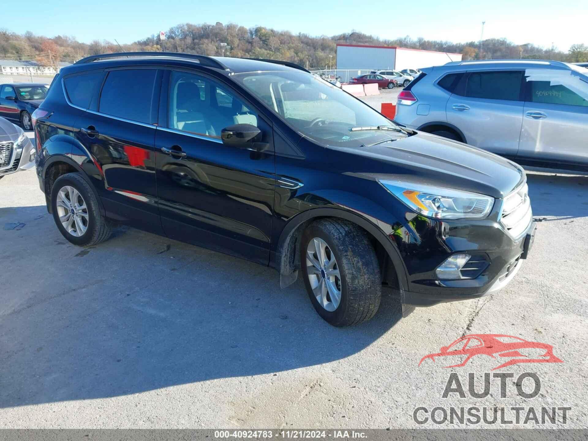 FORD ESCAPE 2017 - 1FMCU0GD8HUE66897