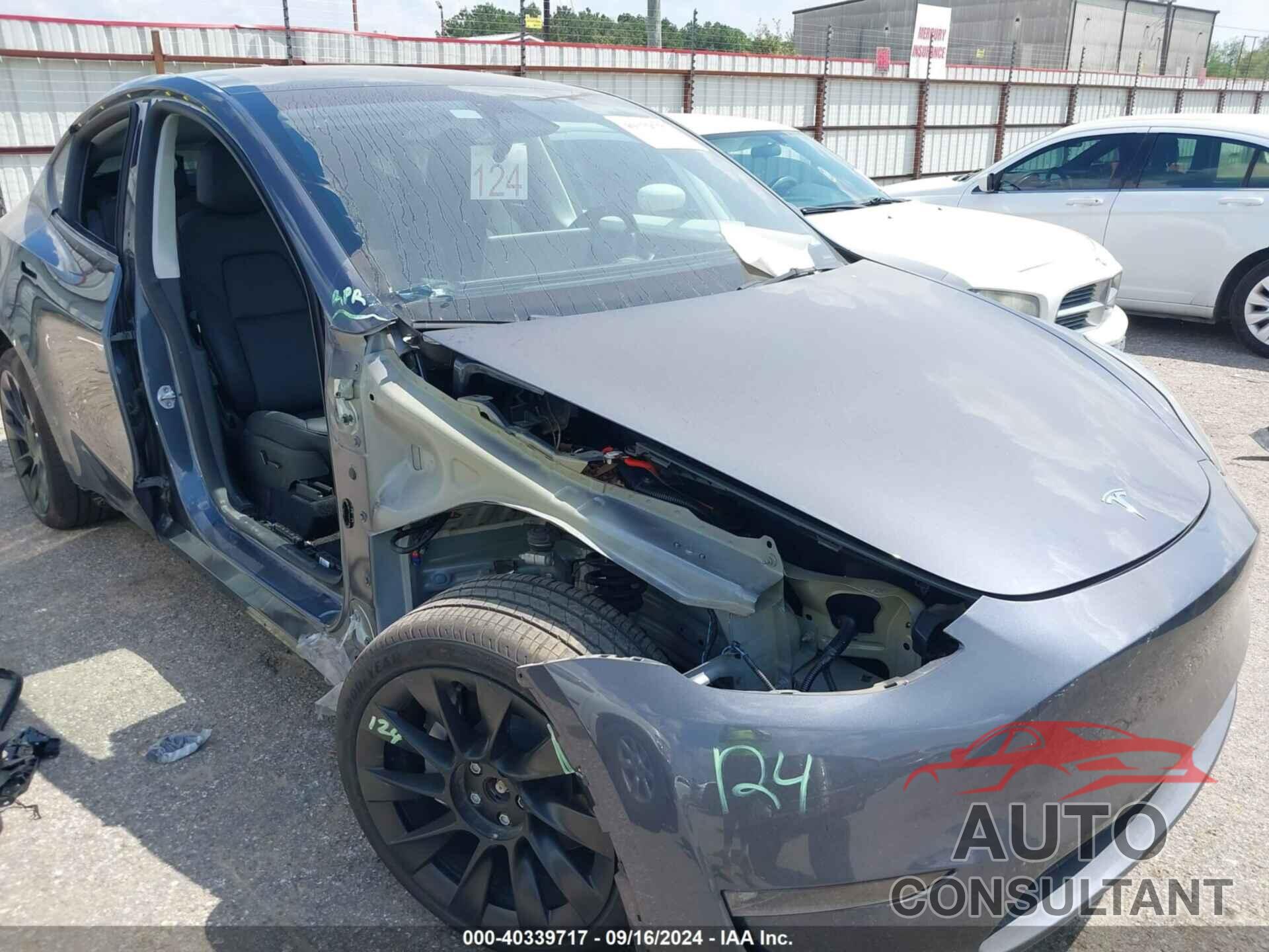 TESLA MODEL Y 2023 - 7SAYGAEE4PF882782