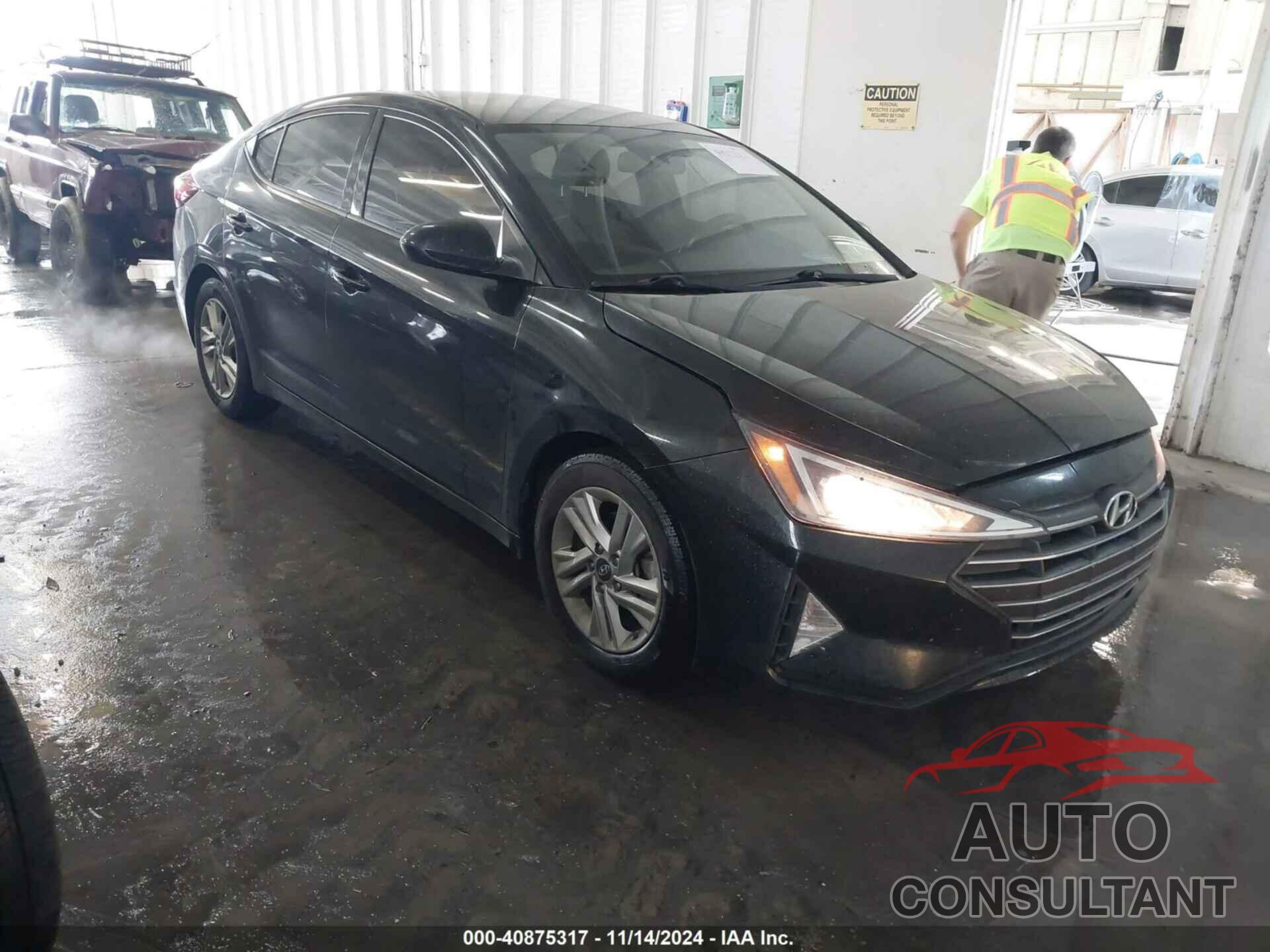 HYUNDAI ELANTRA 2020 - KMHD84LF1LU894861