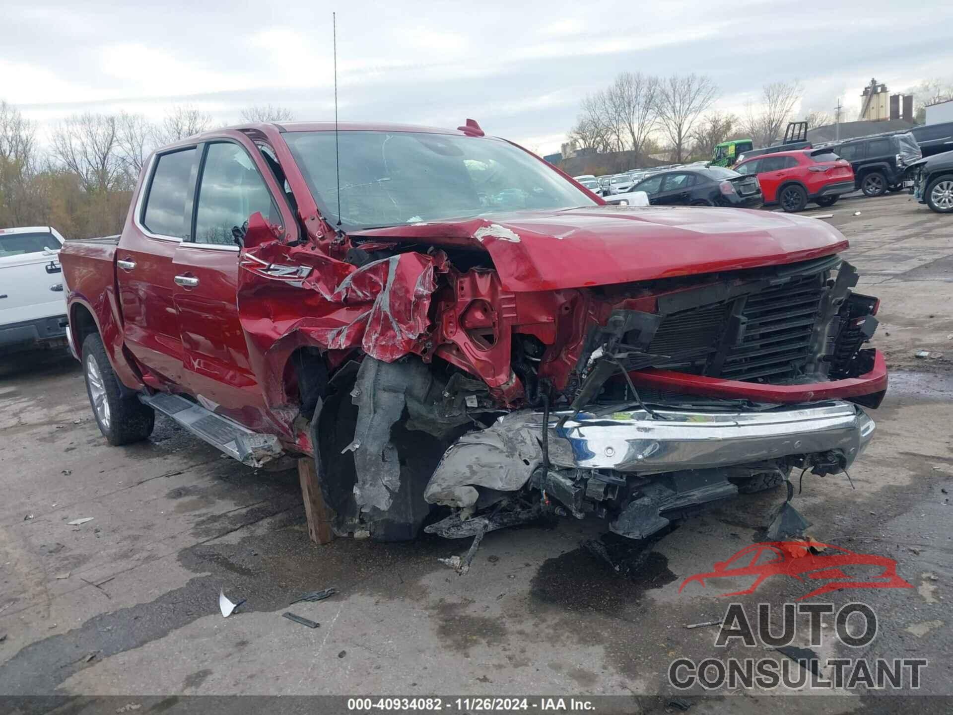 CHEVROLET SILVERADO 1500 2023 - 1GCUDGE81PZ255789