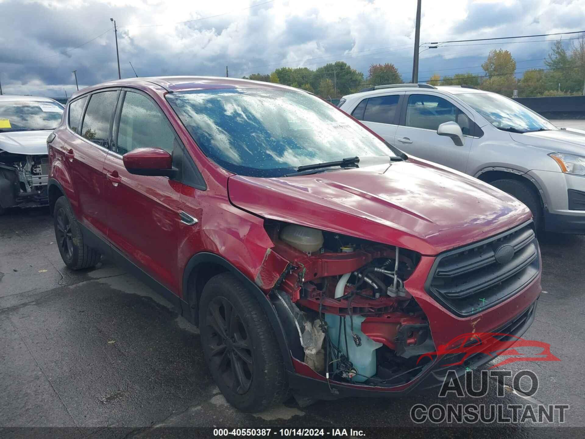 FORD ESCAPE 2017 - 1FMCU0GDXHUE57098