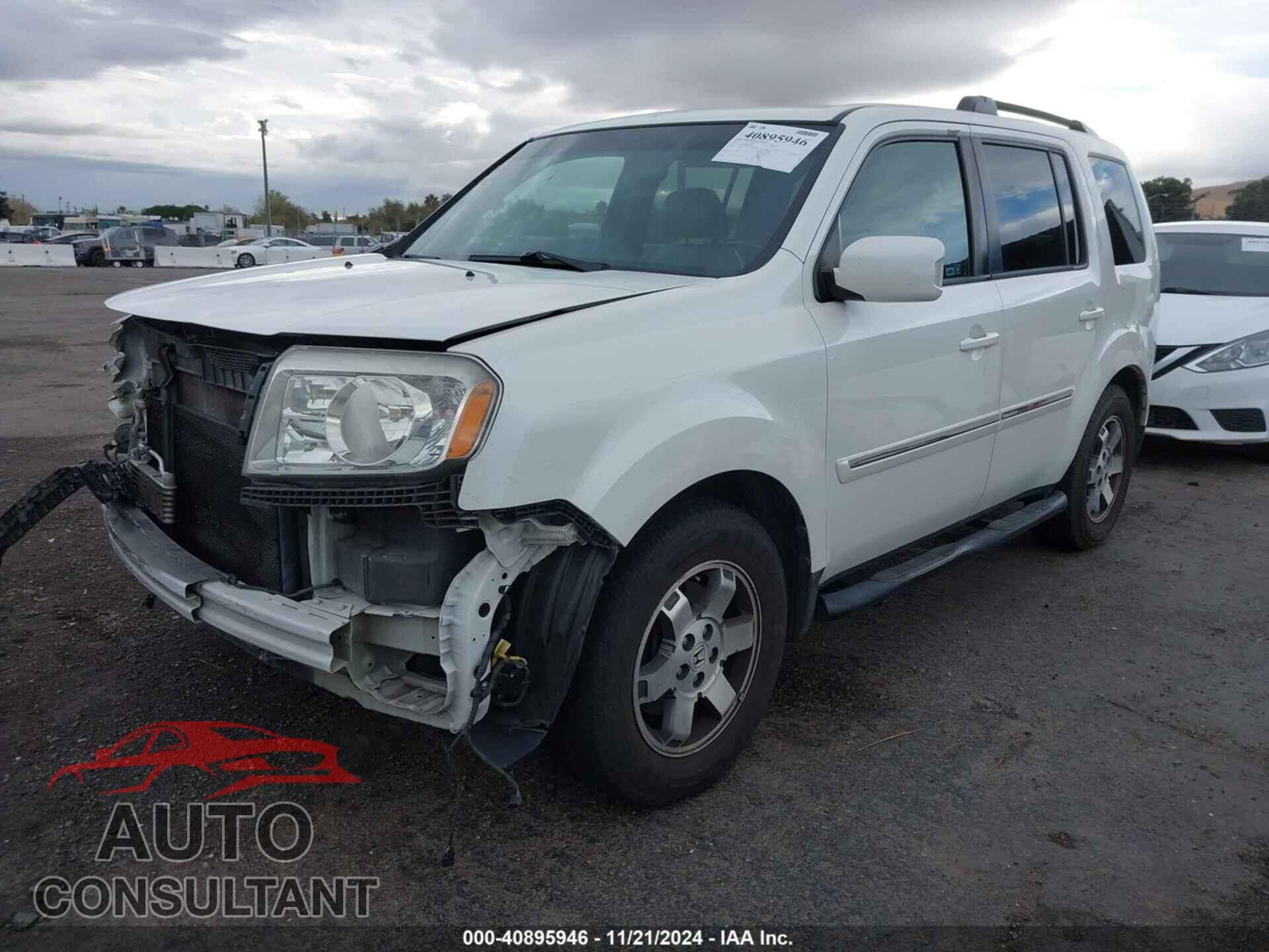 HONDA PILOT 2011 - 5FNYF4H93BB085187