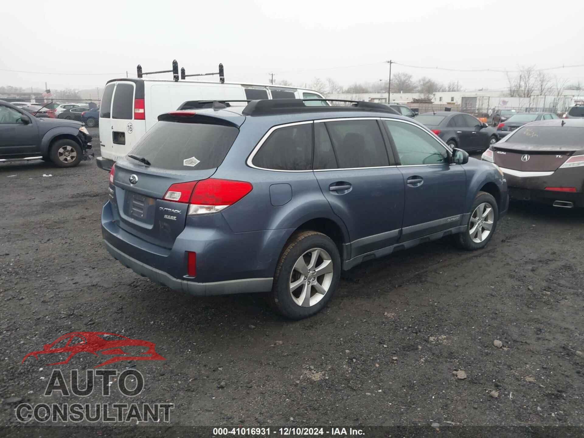 SUBARU OUTBACK 2013 - 4S4BRBKC8D3250958