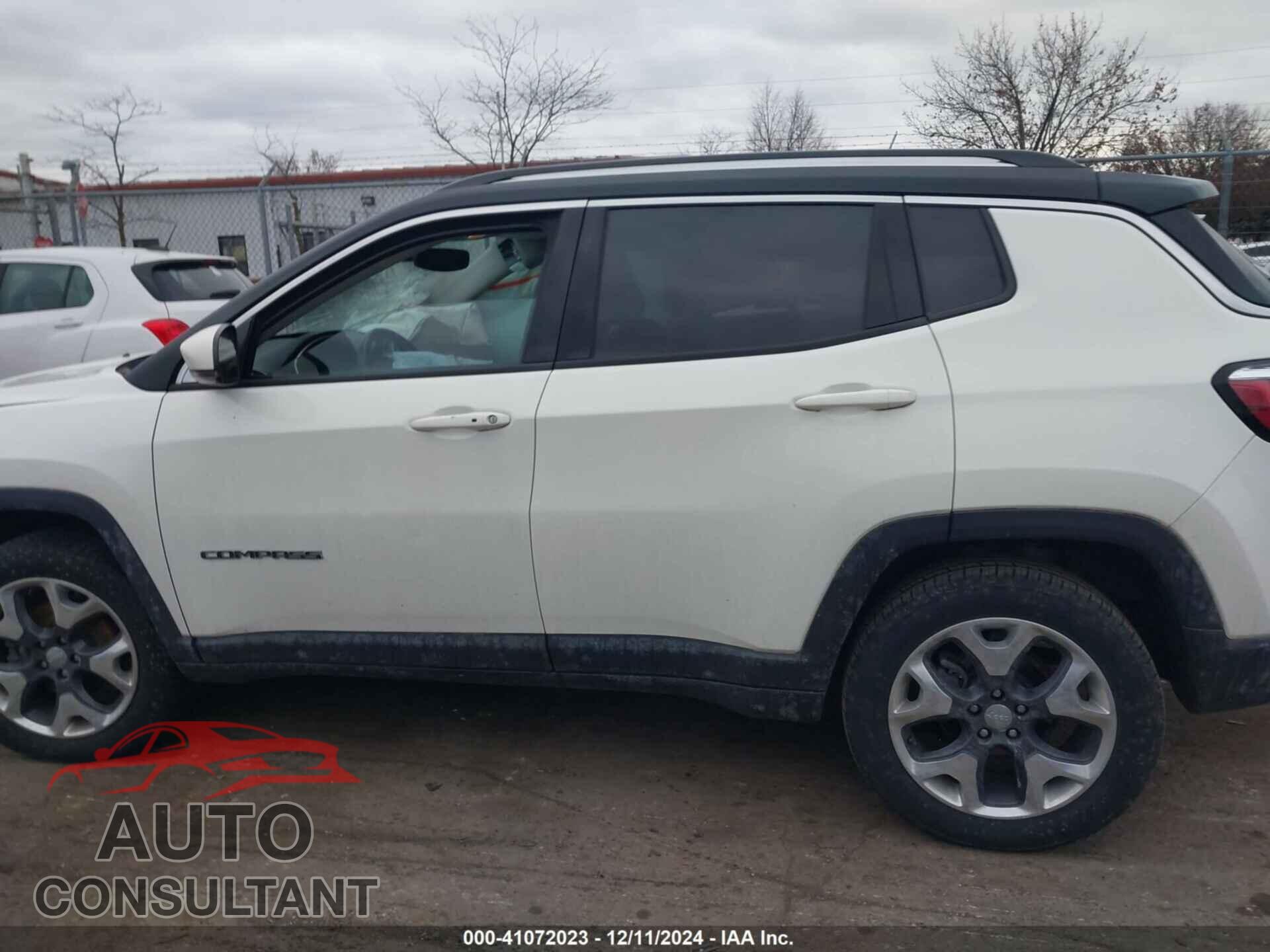 JEEP COMPASS 2019 - 3C4NJDCB8KT673390