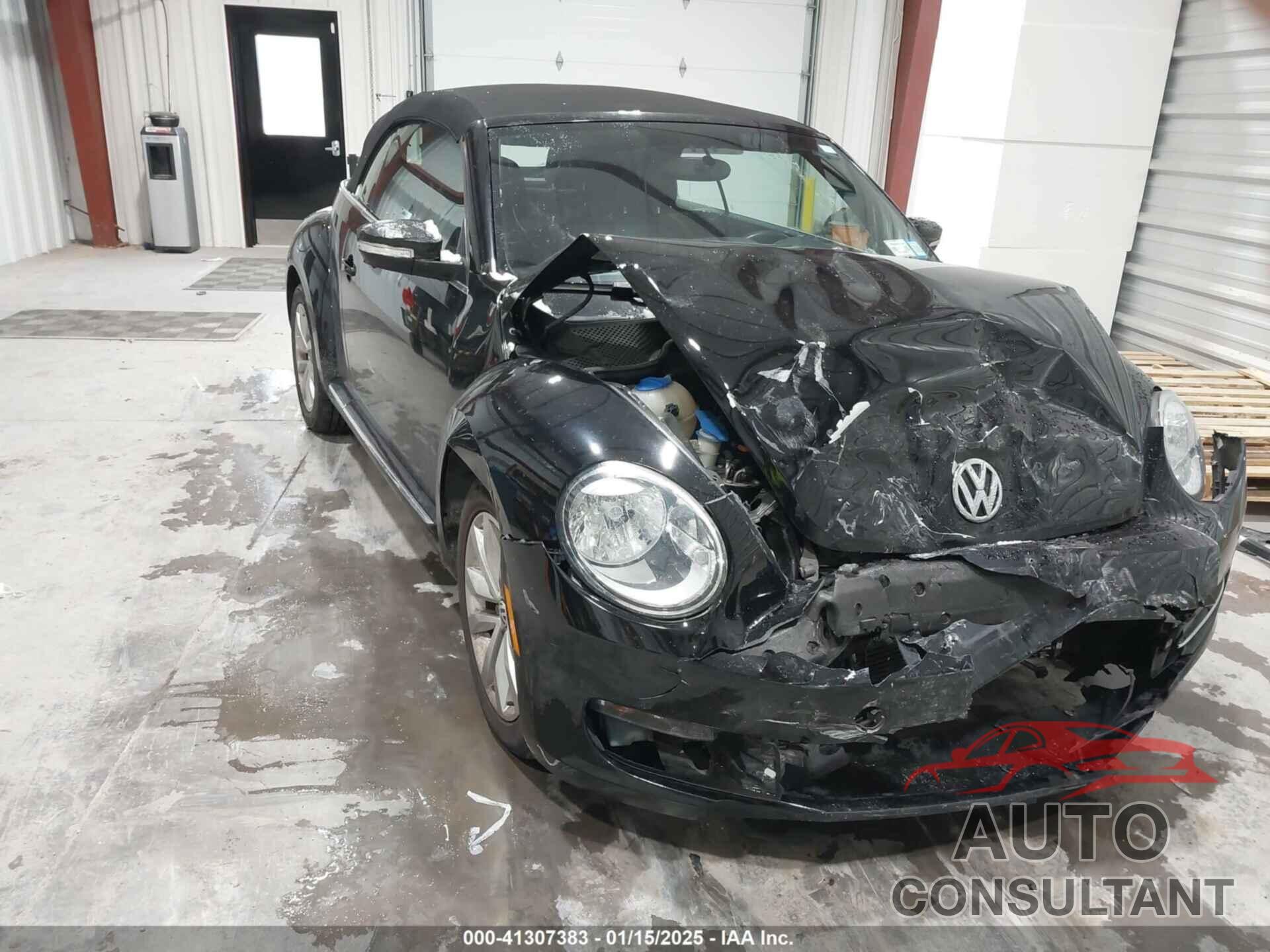 VOLKSWAGEN BEETLE 2013 - 3VW5L7ATXDM815899