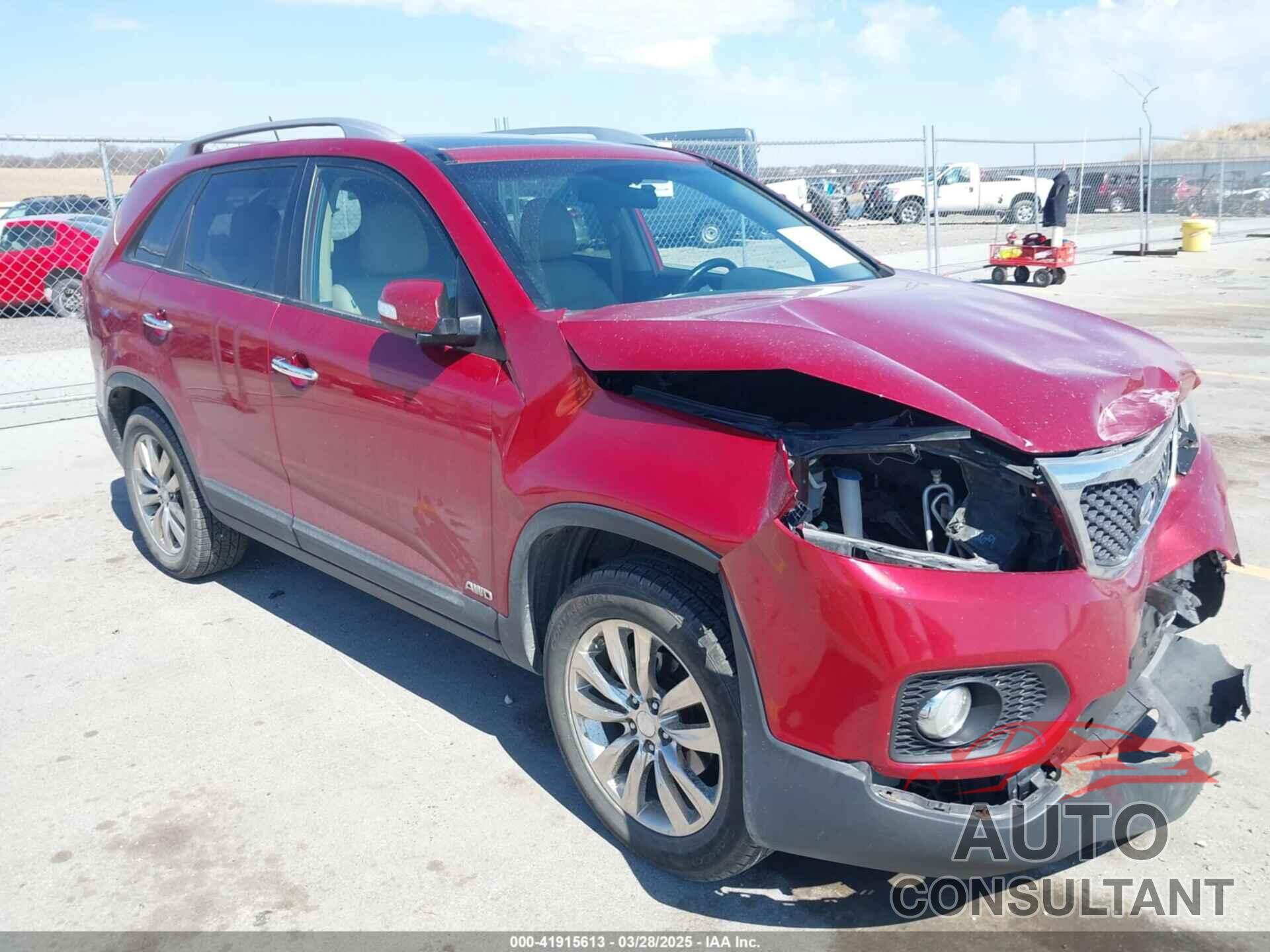 KIA SORENTO 2011 - 5XYKUDA24BG038946
