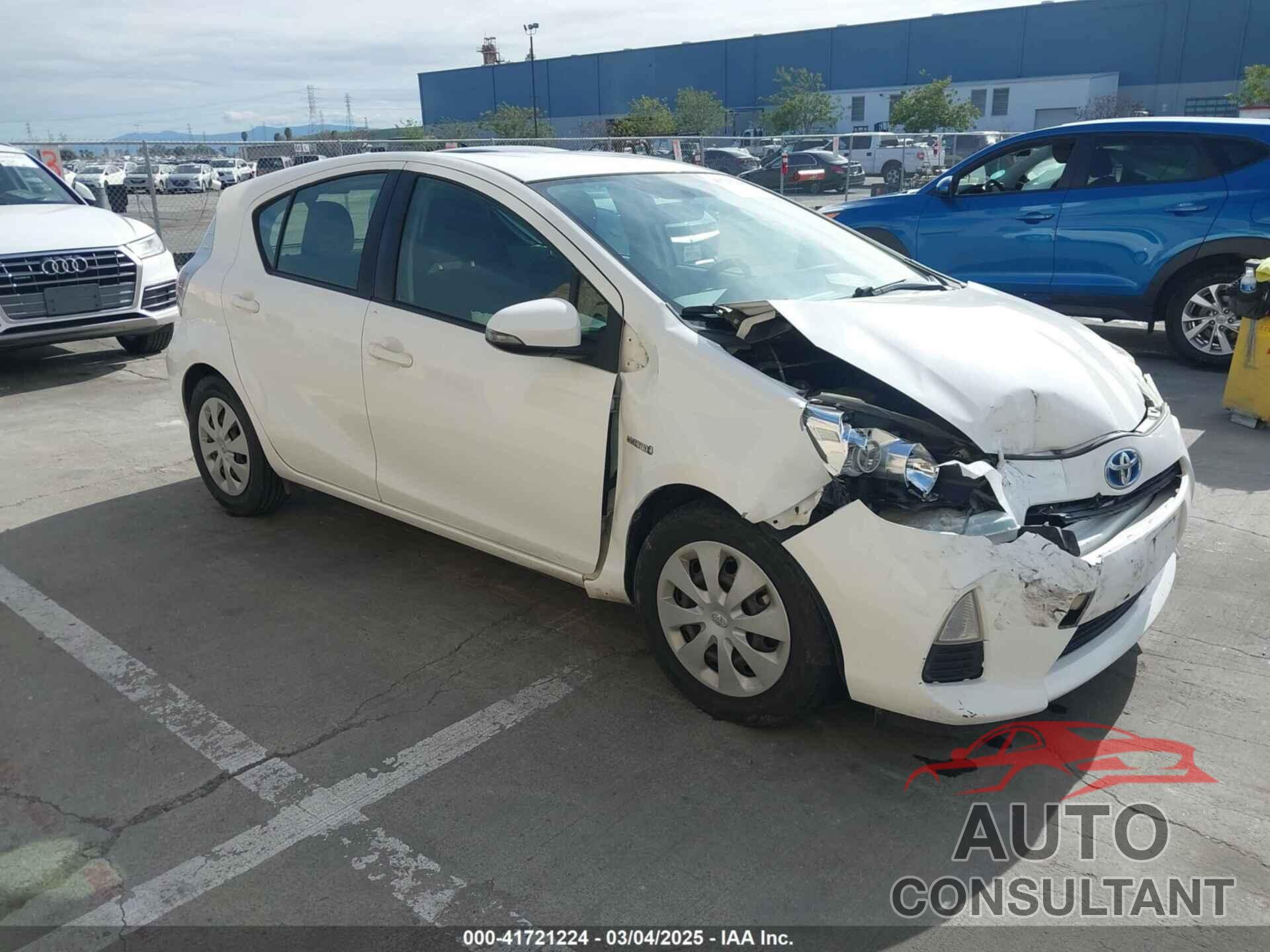 TOYOTA PRIUS C 2012 - JTDKDTB33C1027813