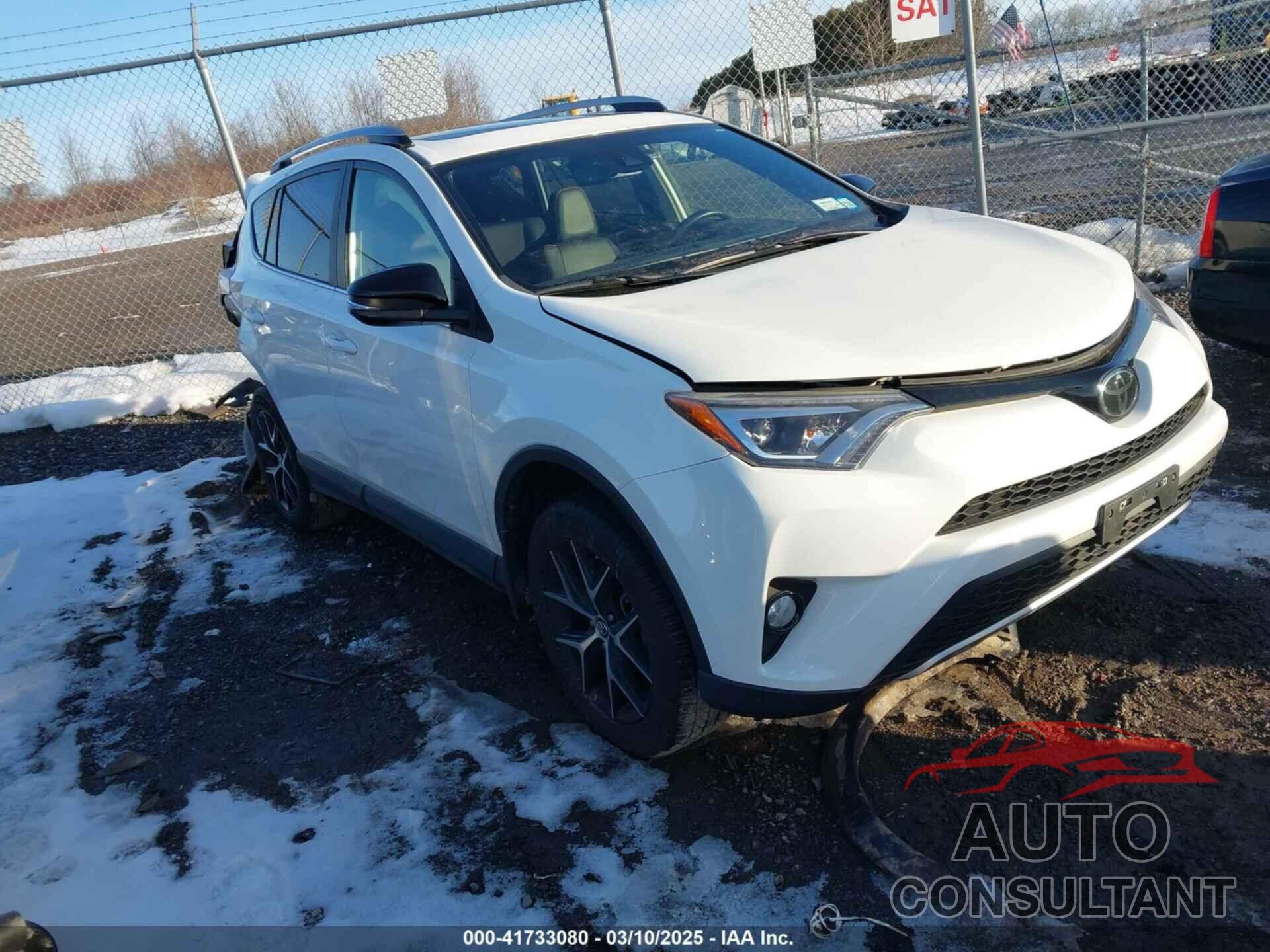 TOYOTA RAV4 2018 - JTMJFREV6JD235833