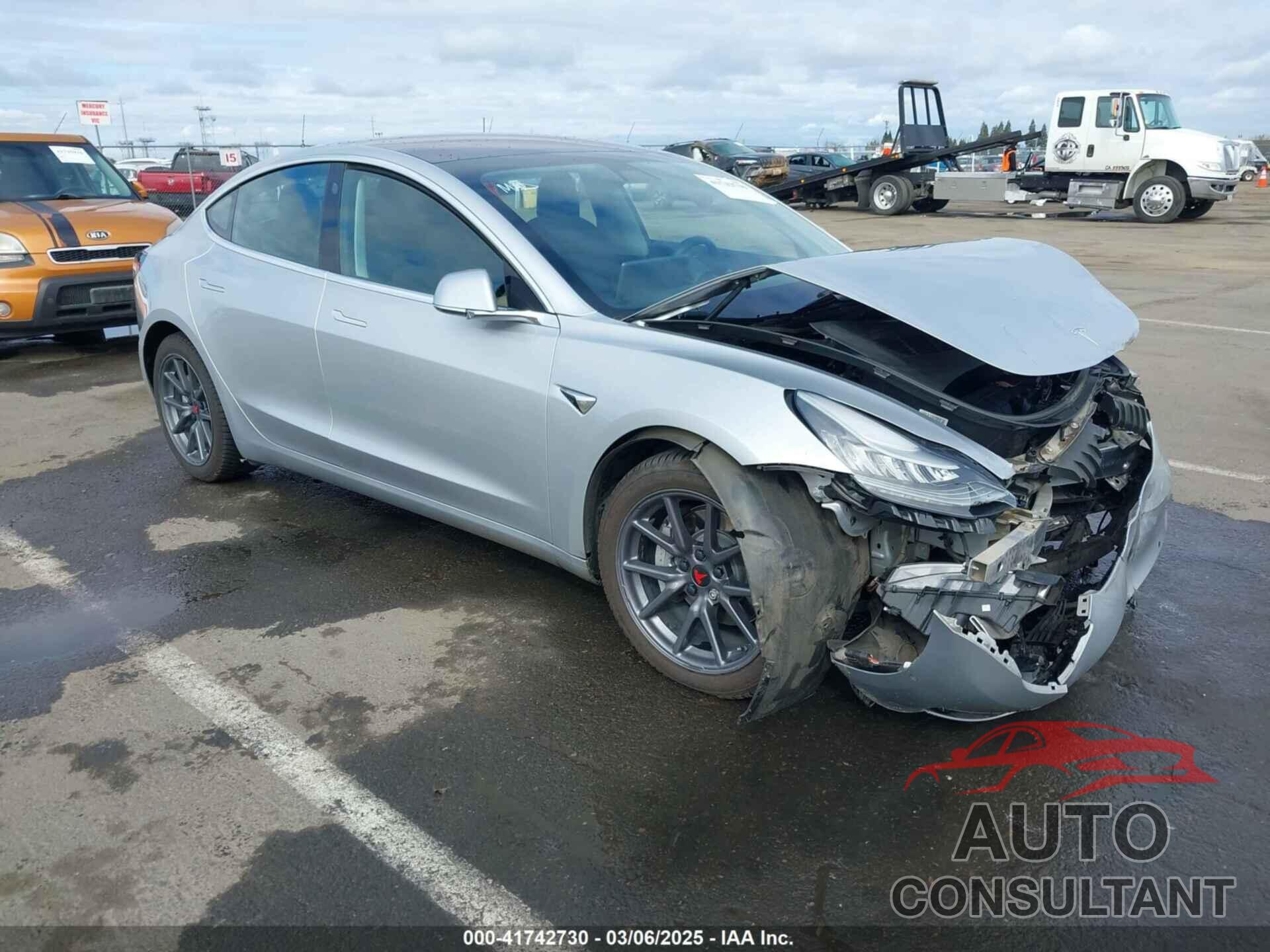 TESLA MODEL 3 2018 - 5YJ3E1EA2JF095329