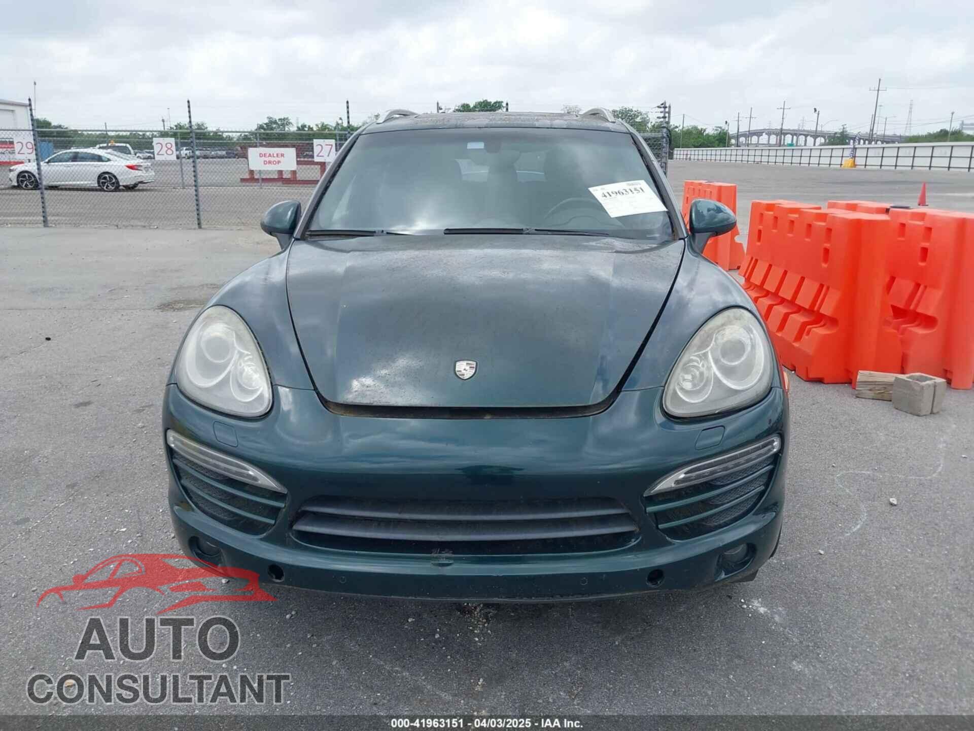 PORSCHE CAYENNE 2011 - WP1AA2A20BLA08922