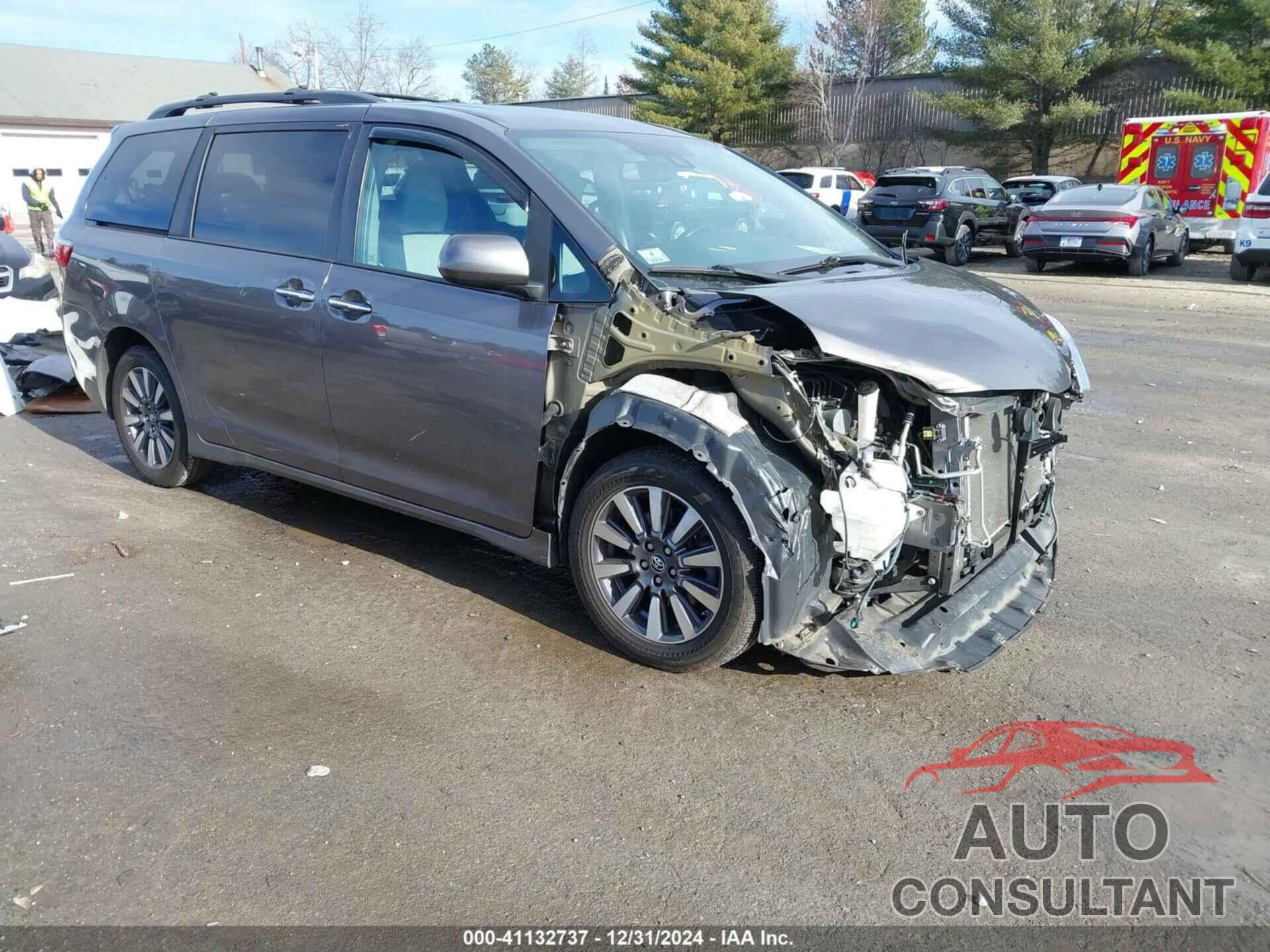 TOYOTA SIENNA 2019 - 5TDDZ3DC8KS211637