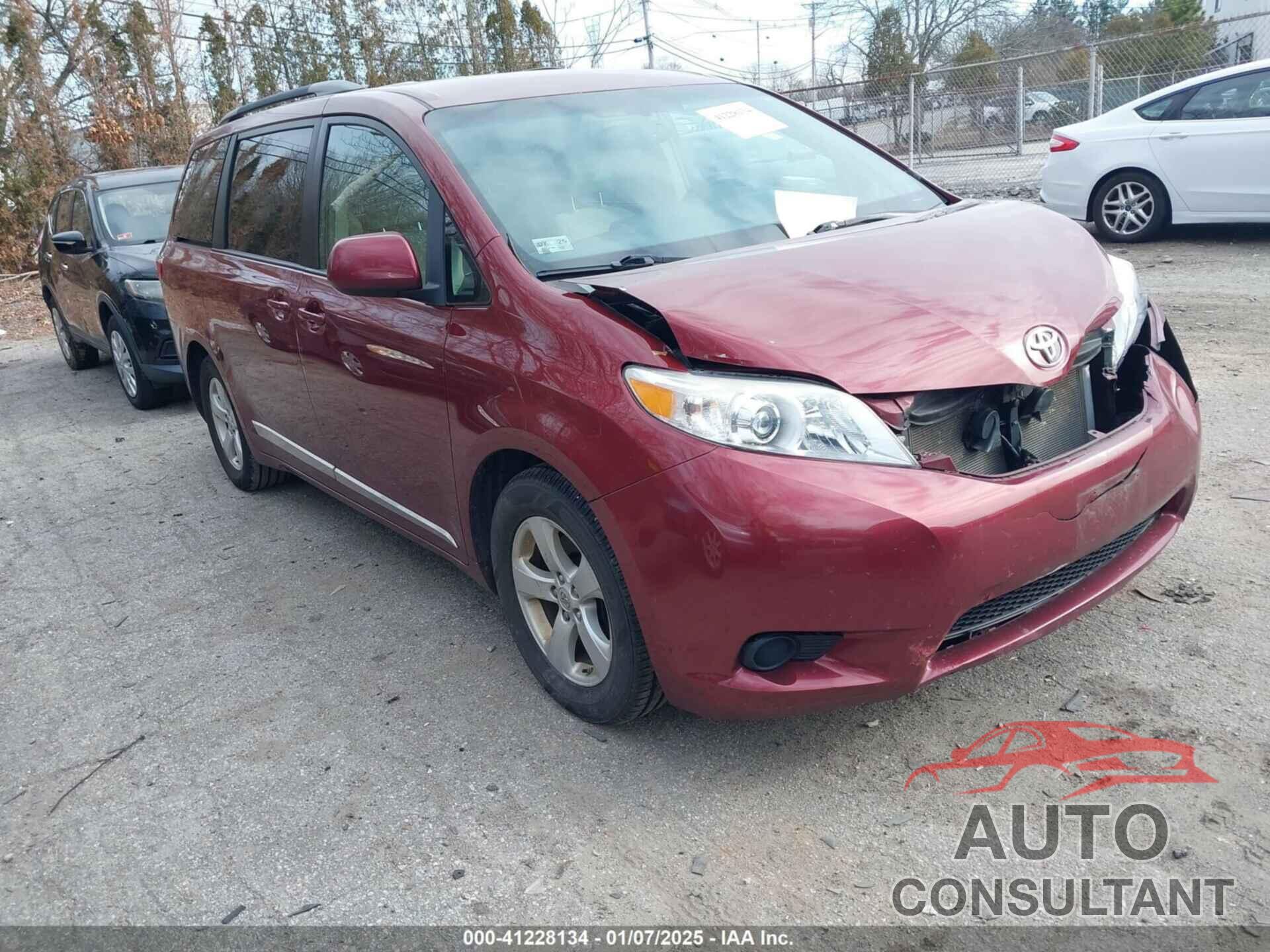 TOYOTA SIENNA 2015 - 5TDKK3DC4FS549716
