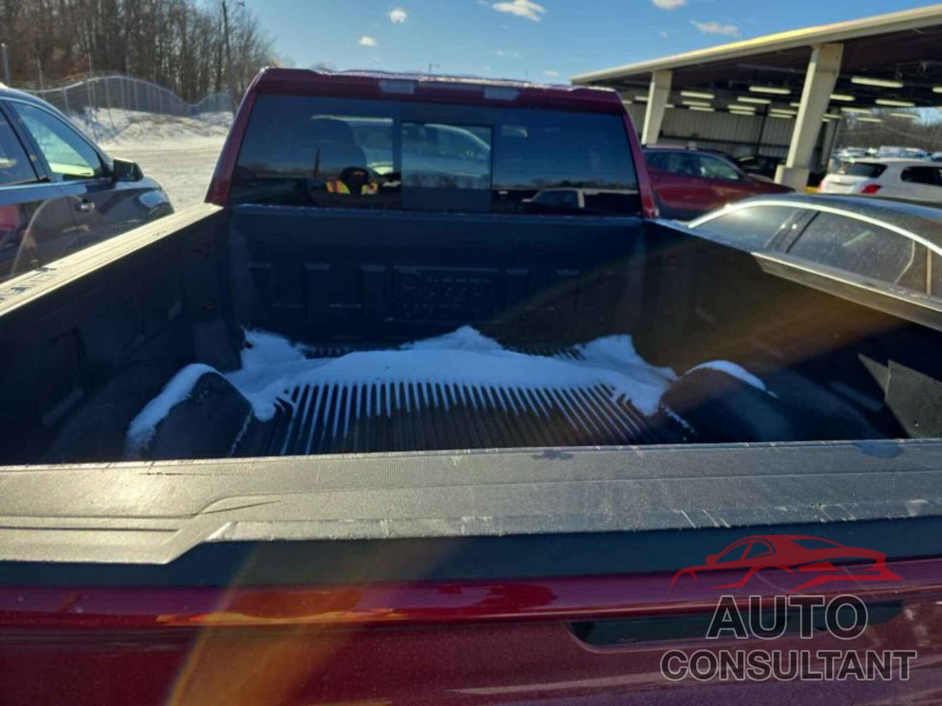 CHEVROLET SILVERADO 1500 2019 - 1GCRYGED5KZ325939
