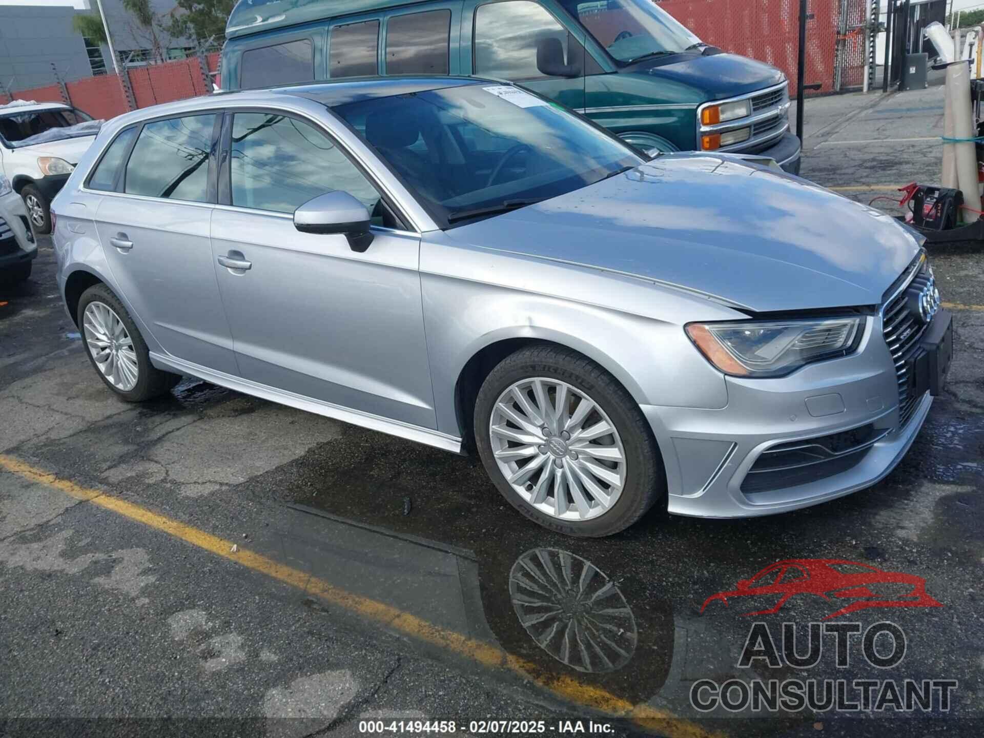 AUDI A3 E-TRON 2016 - WAUTPBFF7GA038262